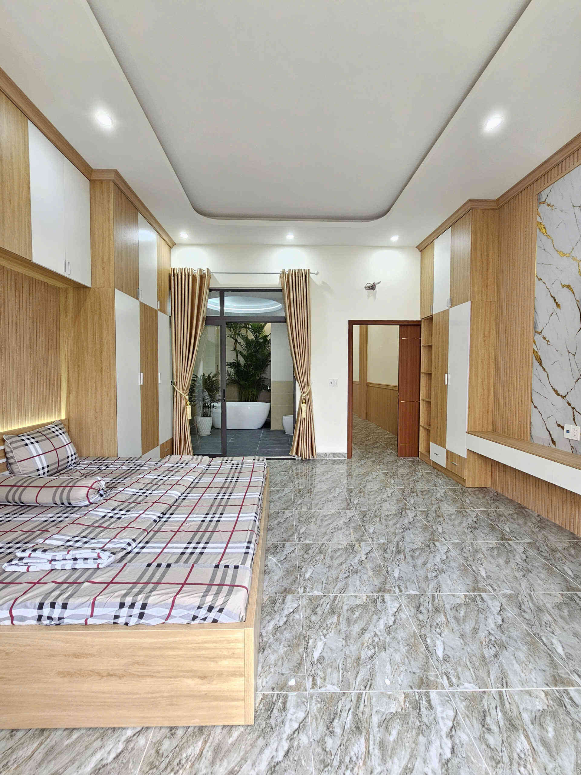 htl6899-(10)_optimized