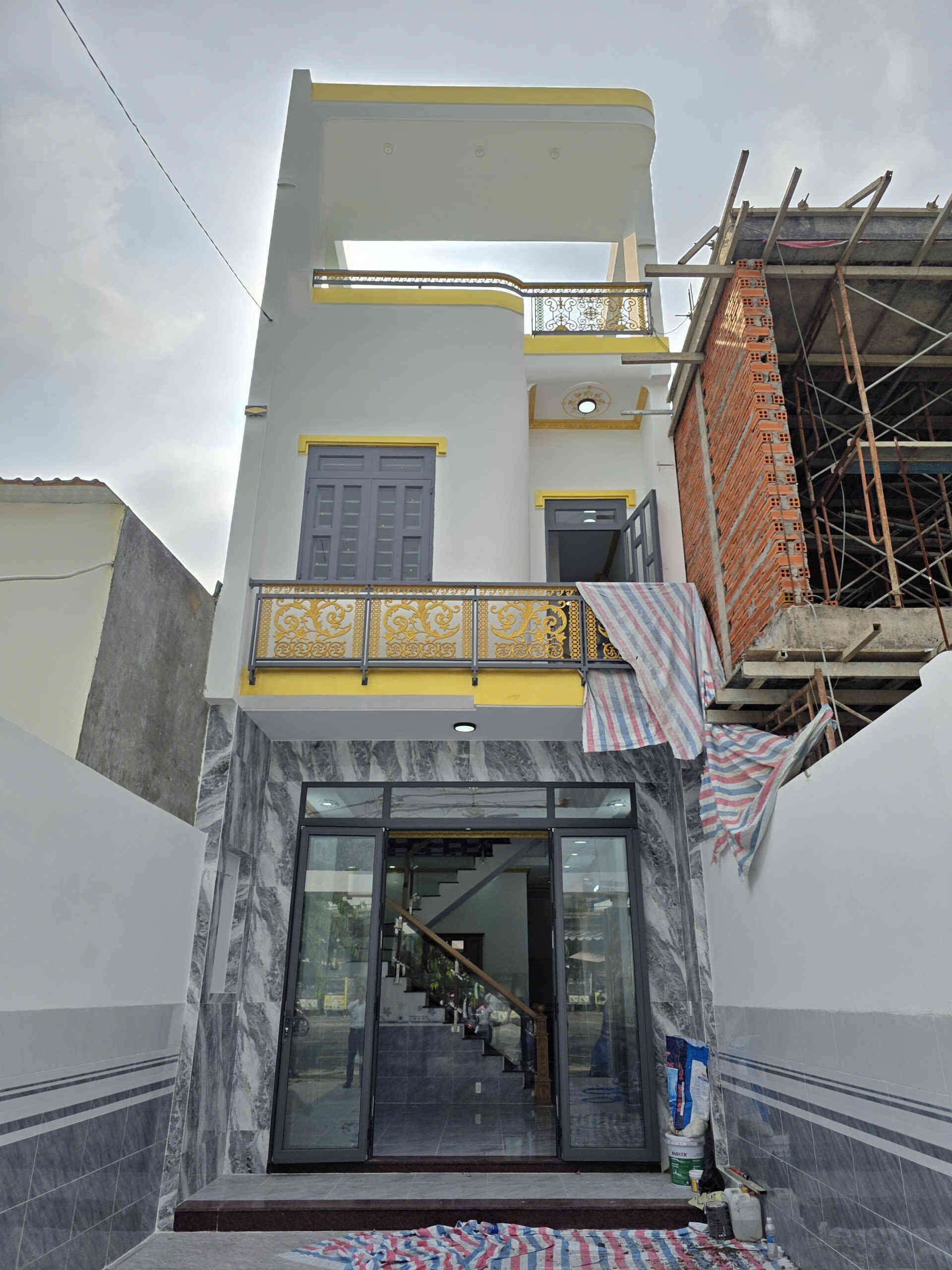 Bán nhà mới 1T2L 4.6x27m, mặt tiền đường ĐT.743C P. Tân Đông Hiệp