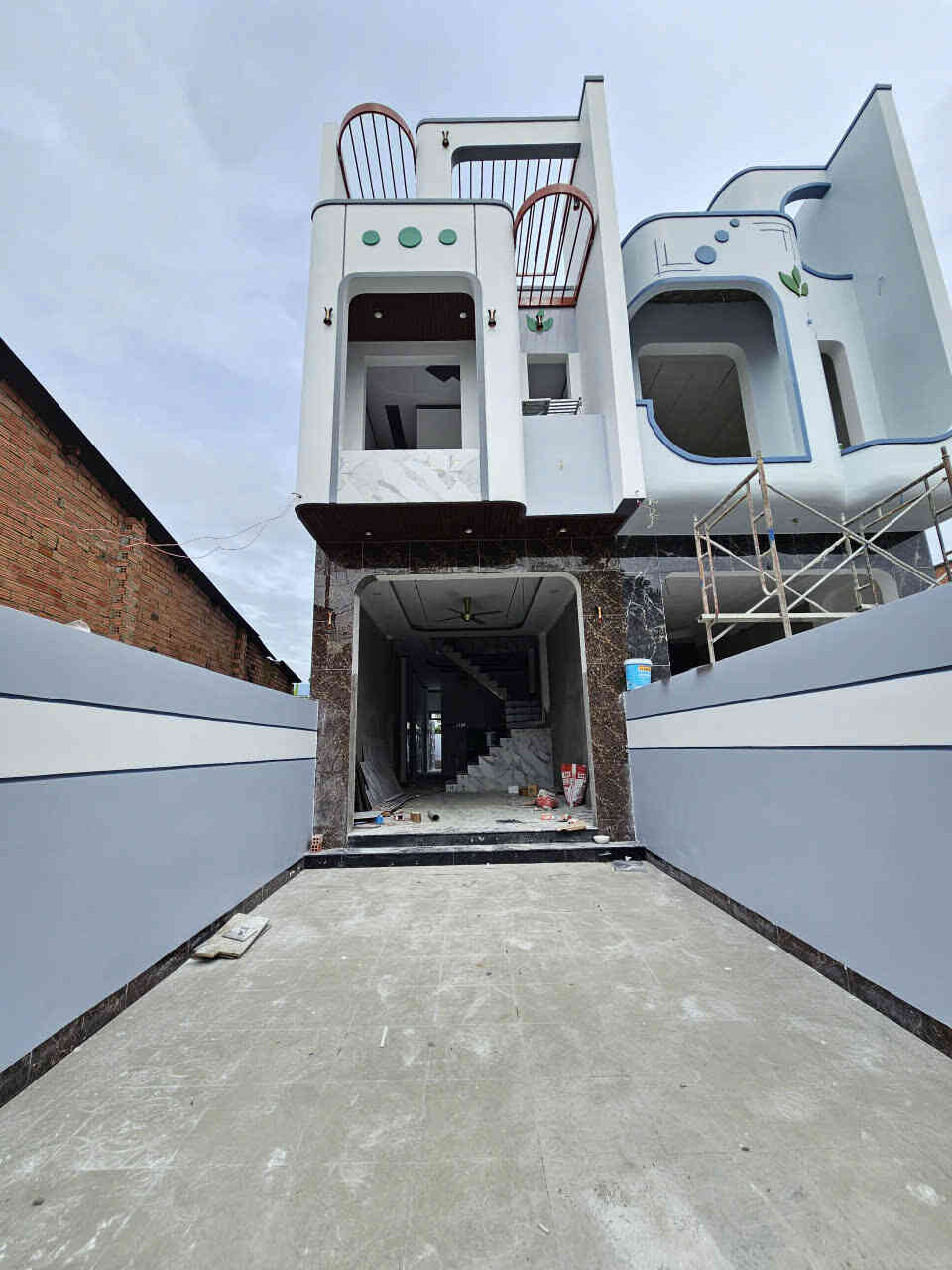 Bán nhà mới 1T1L 4x24.6m, hẻm Bùi Hữu Nghĩa p. Tân Hạnh gần chợ