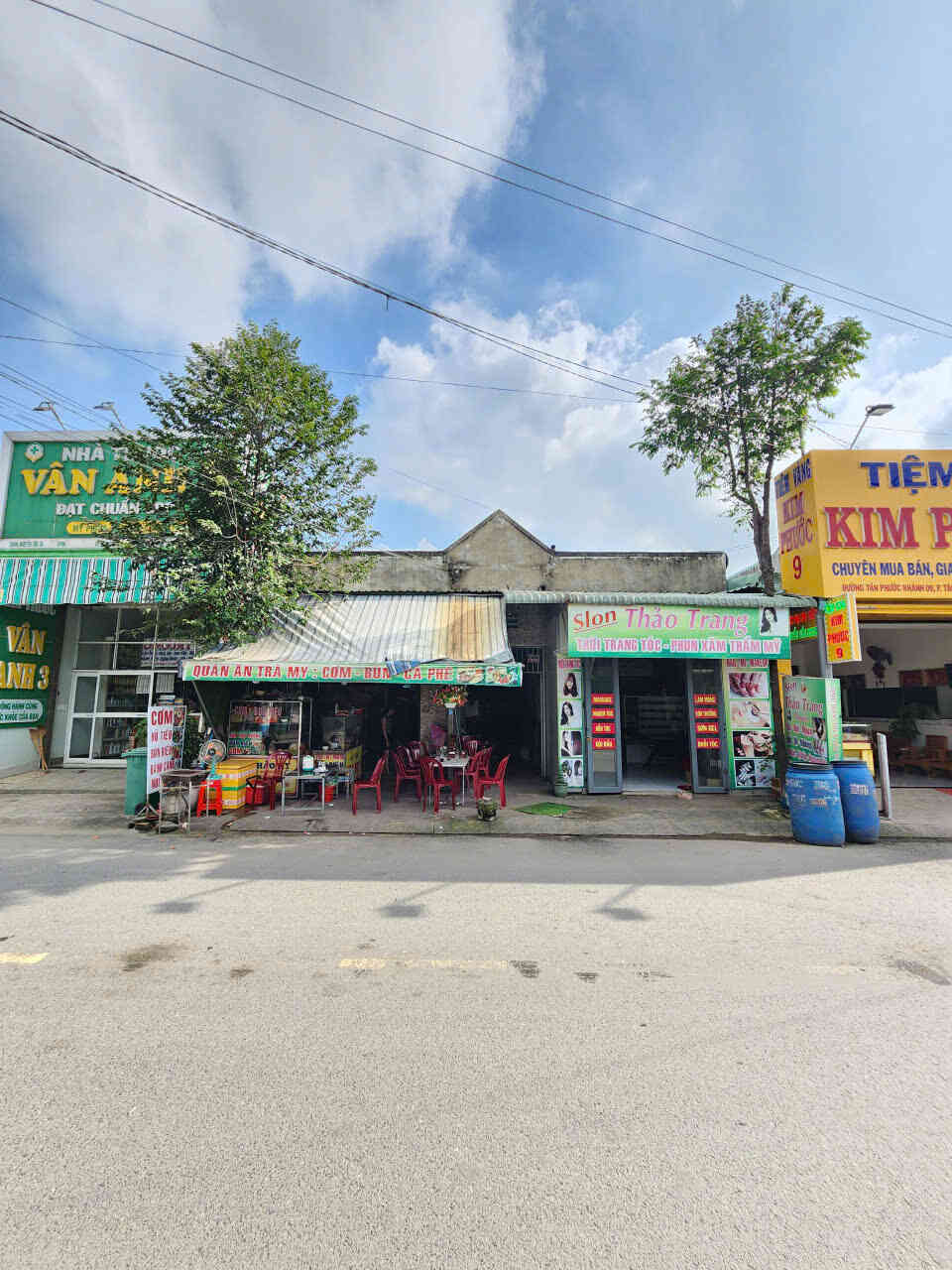 Bán dãy trọ 10x31m, mặt tiền Tân Phước Khánh 9 p. Tân Phước Khánh, thu 20tr/th