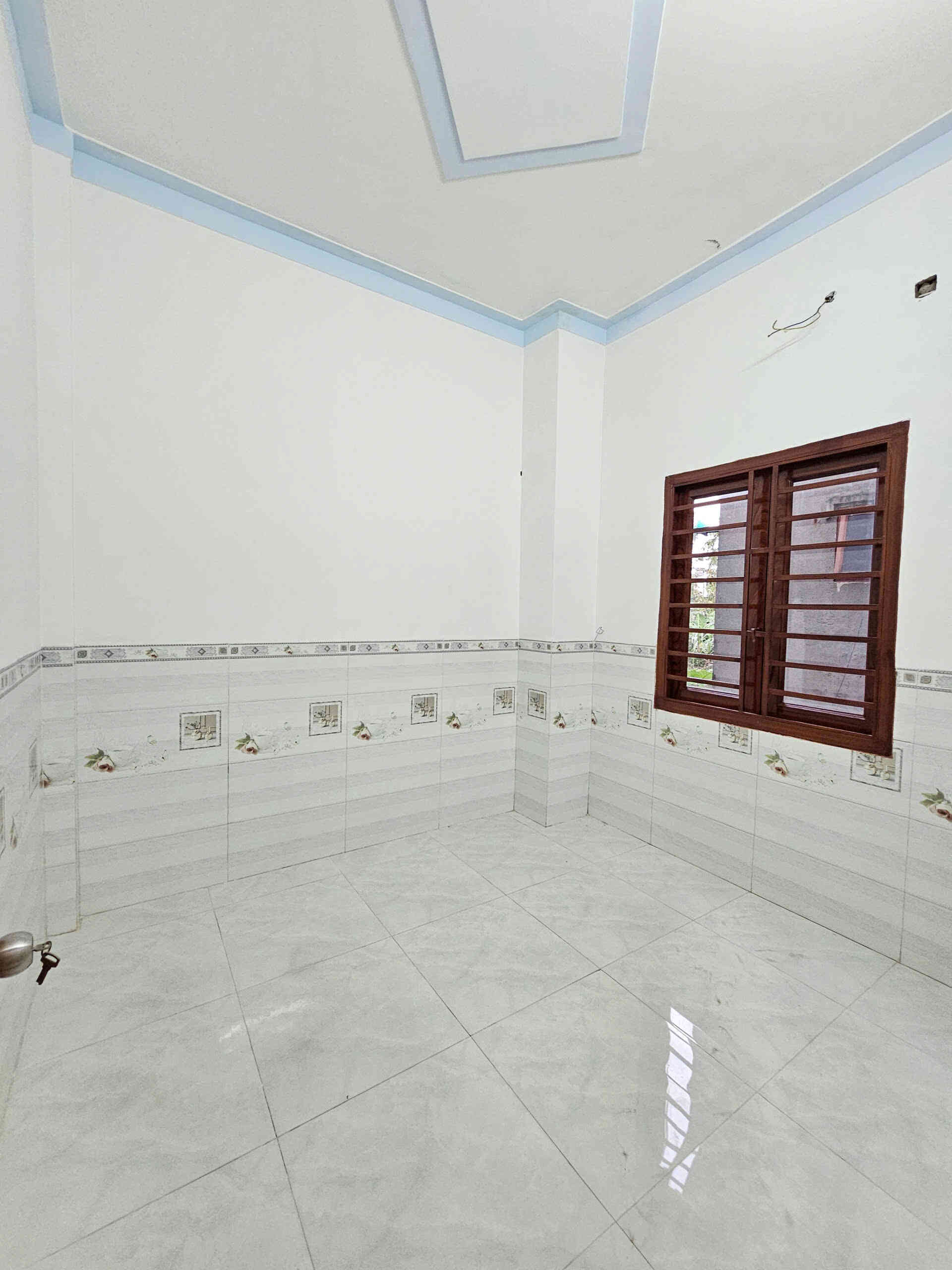 htl8125-(10)_optimized