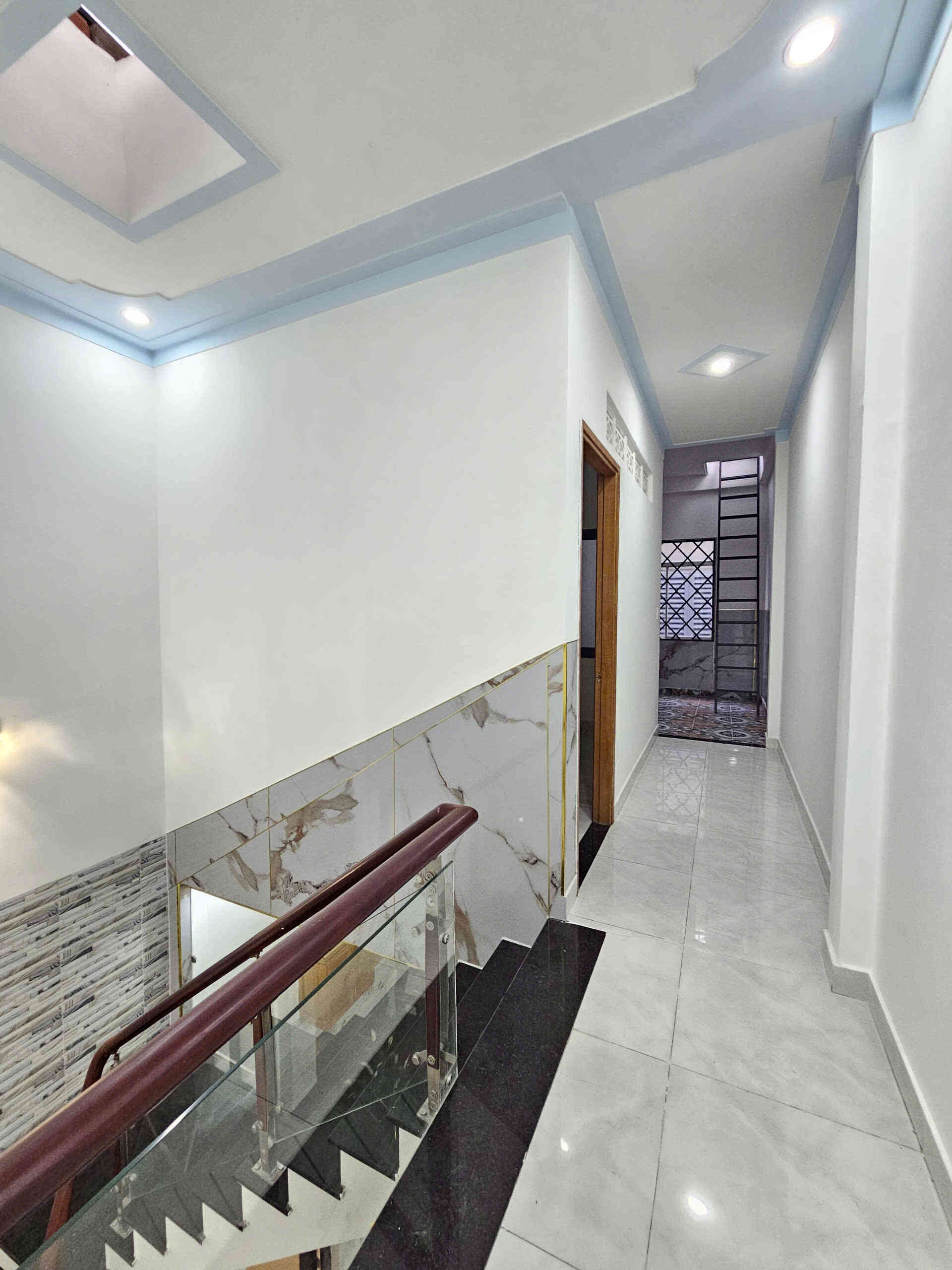 htl8125-(9)_optimized