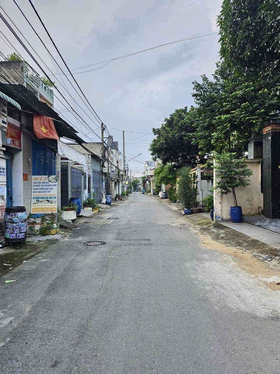 Bán nhà 1T3L 4x37m, mặt tiền Phan Đăng Lưu p. Dĩ An