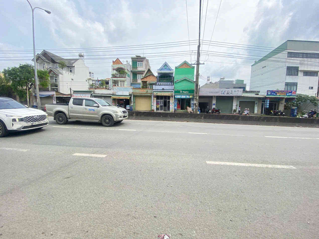 Bán nhà cấp 4 (8x22m), mặt tiền Quốc Lộ 1K p. Bình An, đang thuê 12tr/th