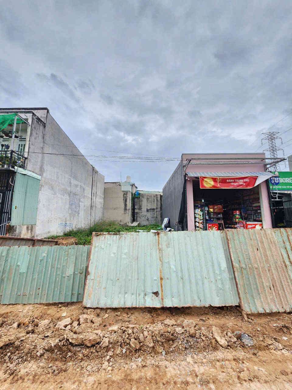 Bán đất 5x17.6m, mặt tiền Bình Chuẩn 63 p. Bình Chuẩn gần chợ Bình Phước B