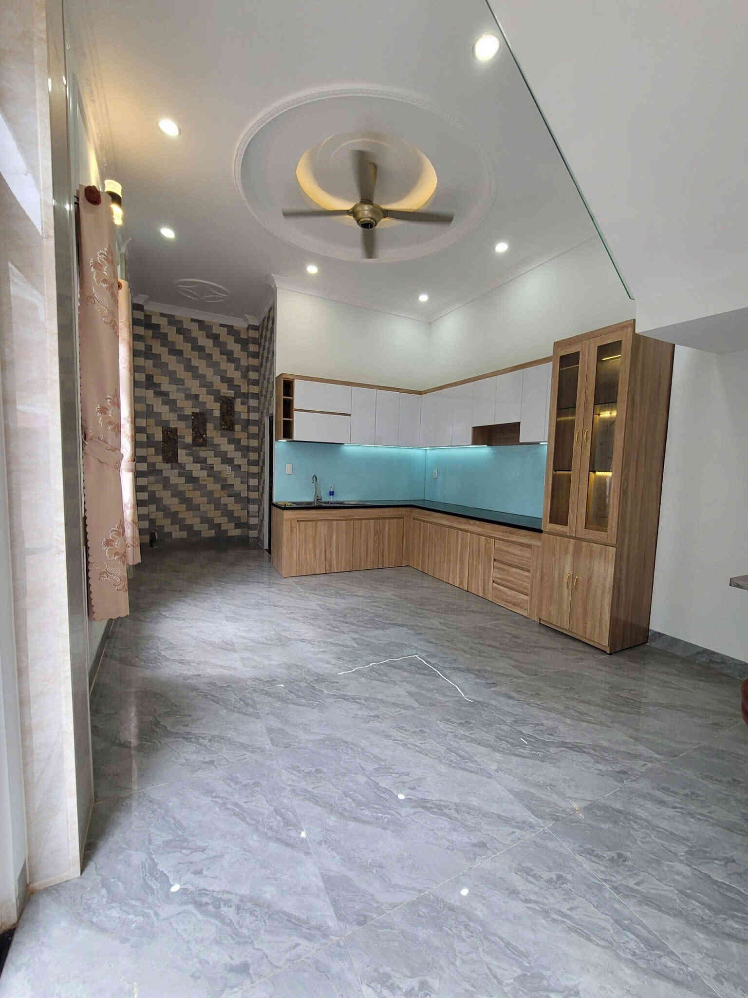 htl8395-(11)_optimized