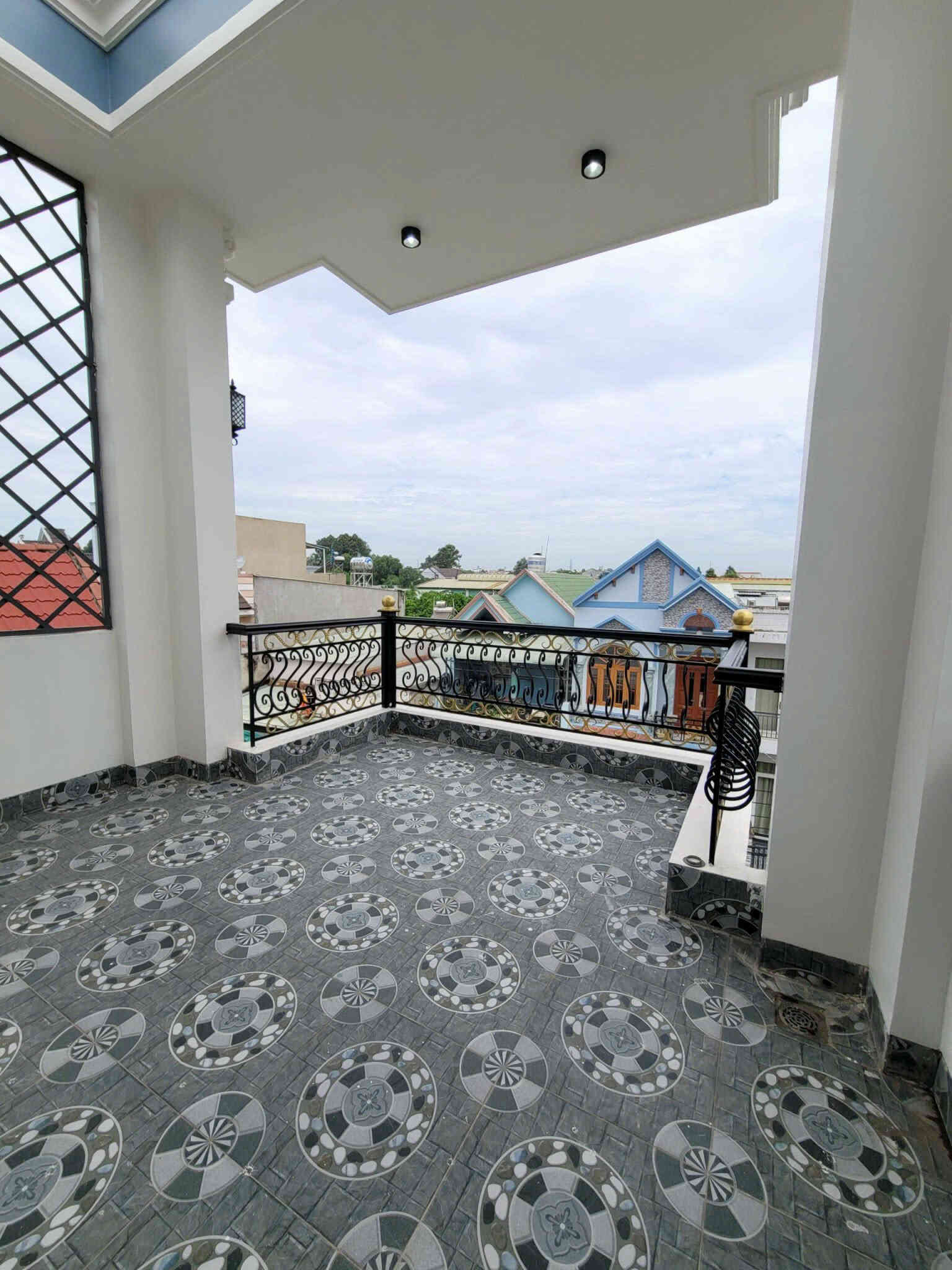 htl8395-(24)_optimized