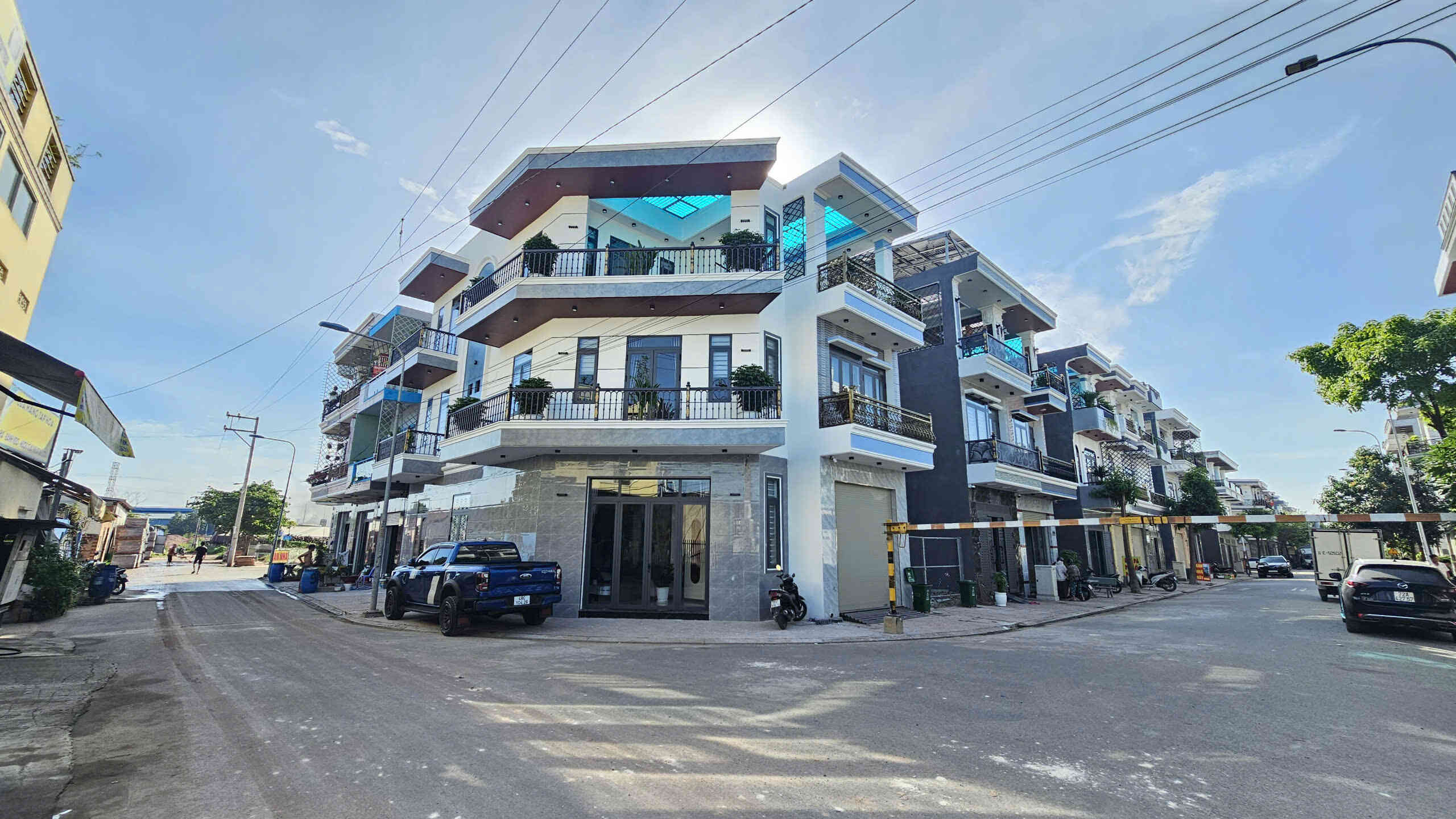 Bán căn góc mới 1T2L 4.7x17m hoàn công, mặt tiền Bình Chuẩn 44 p.Bình Chuẩn, full nội thất