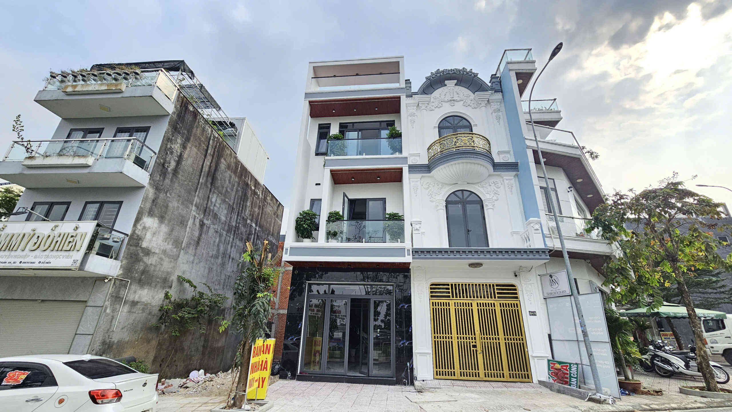 Bán nhà mới 1T2L 4.6x16.4m hoàn công, đường N1 KDC Phú Gia Huy, full nội thất