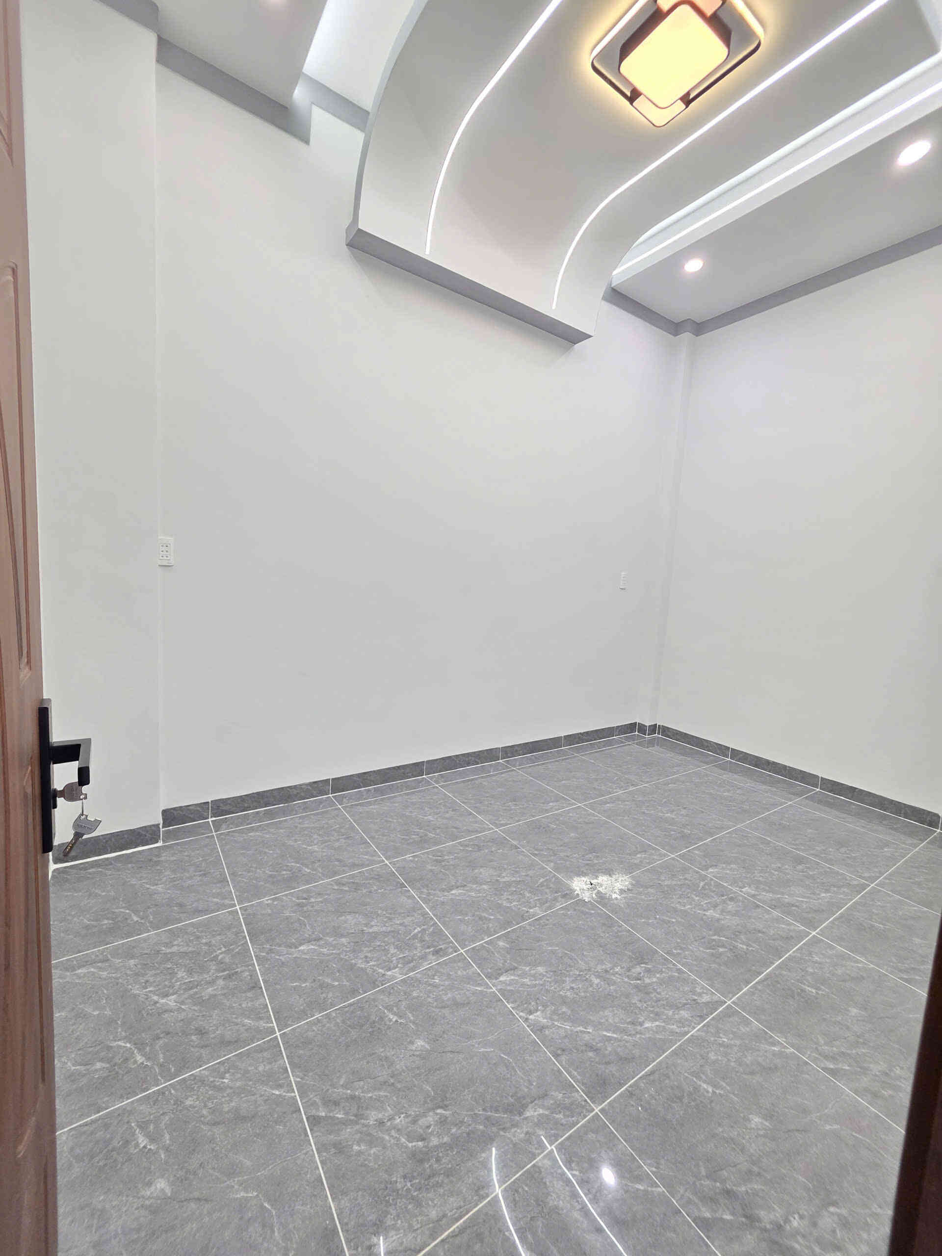 htl7582-(12)_optimized