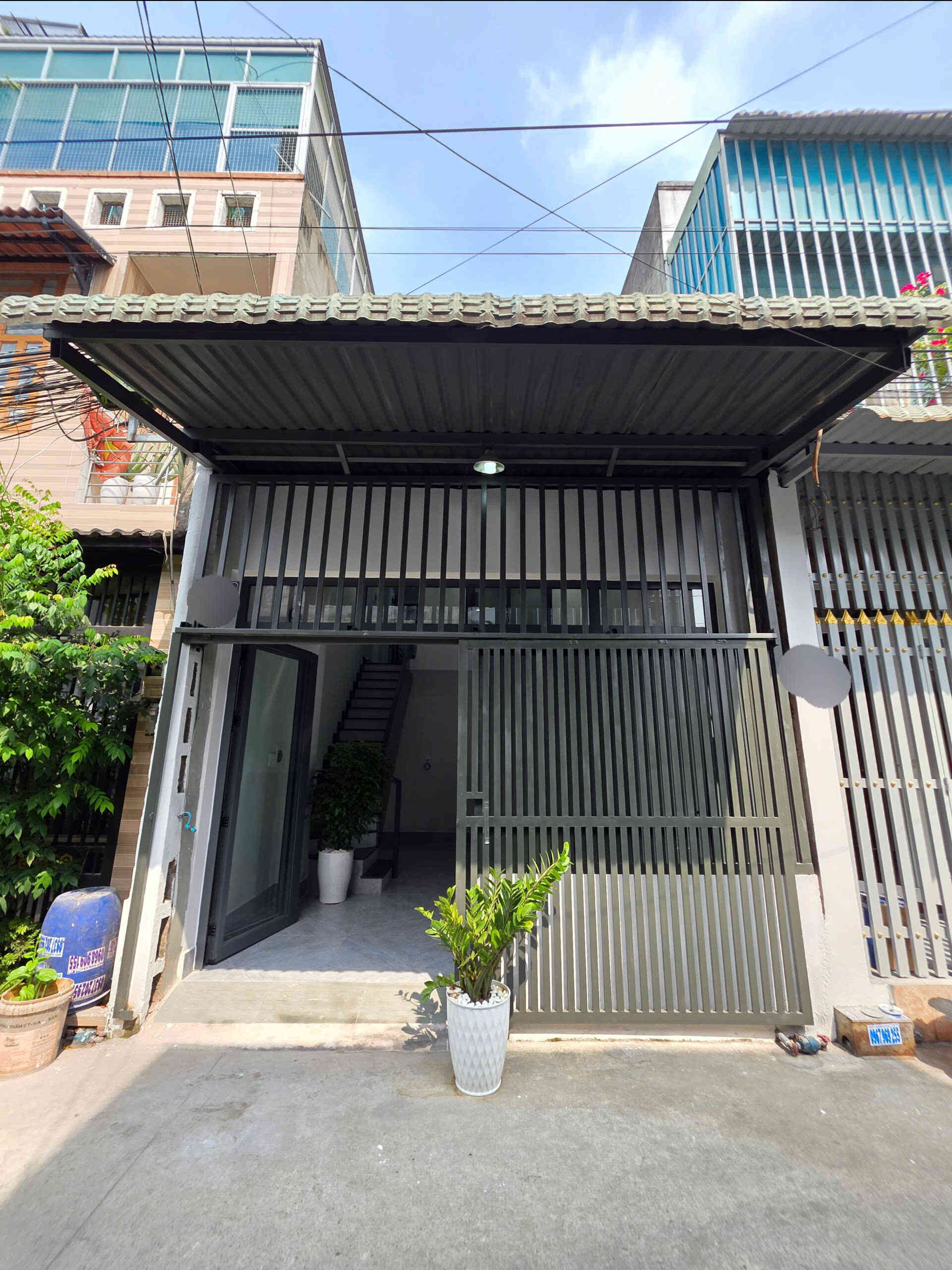 Bán nhà cấp 4 (4.2x11m), hẻm Tân An, p. Tân Đông Hiệp, thổ cư 100%