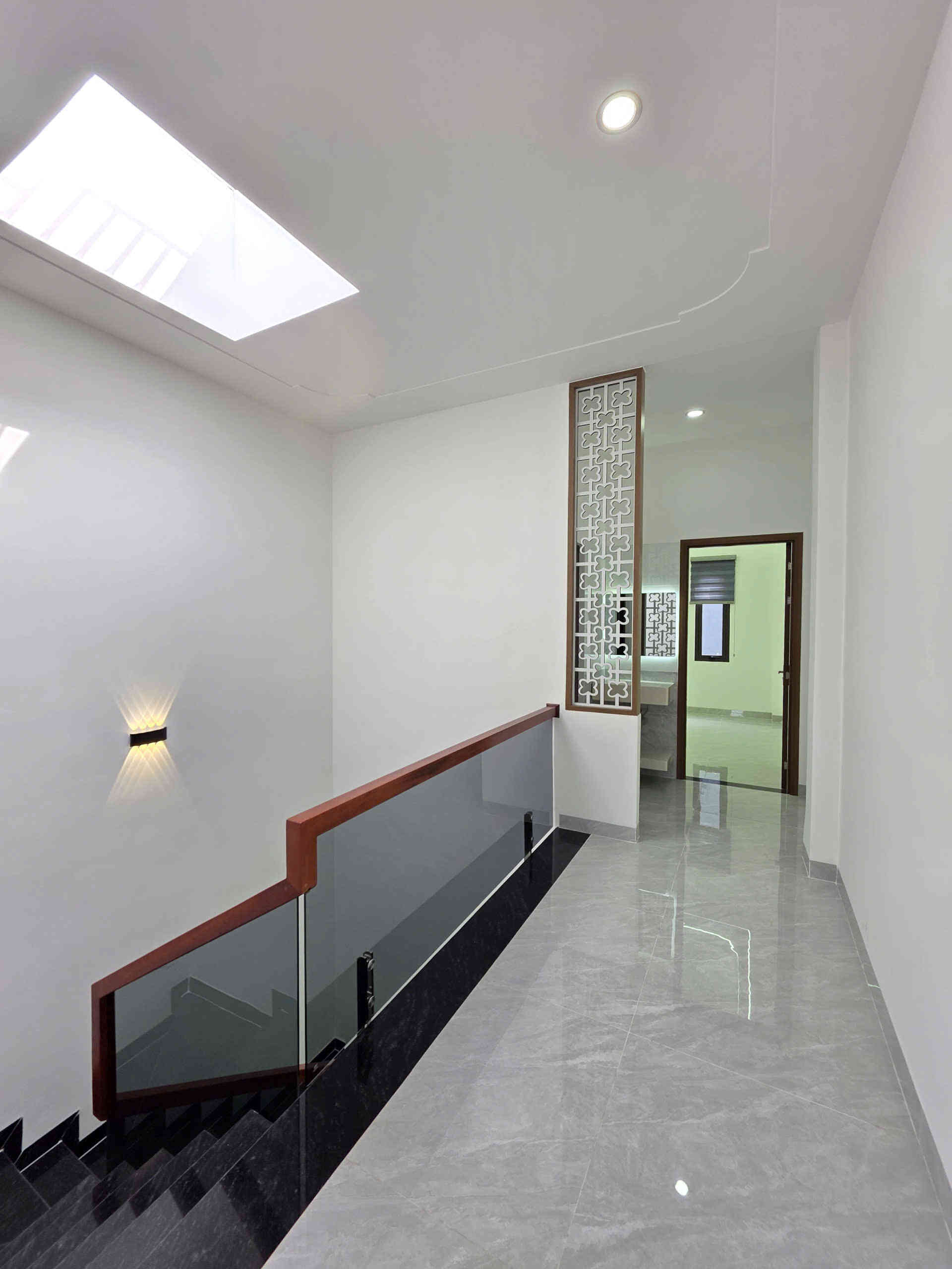 htl7990-(12)_optimized