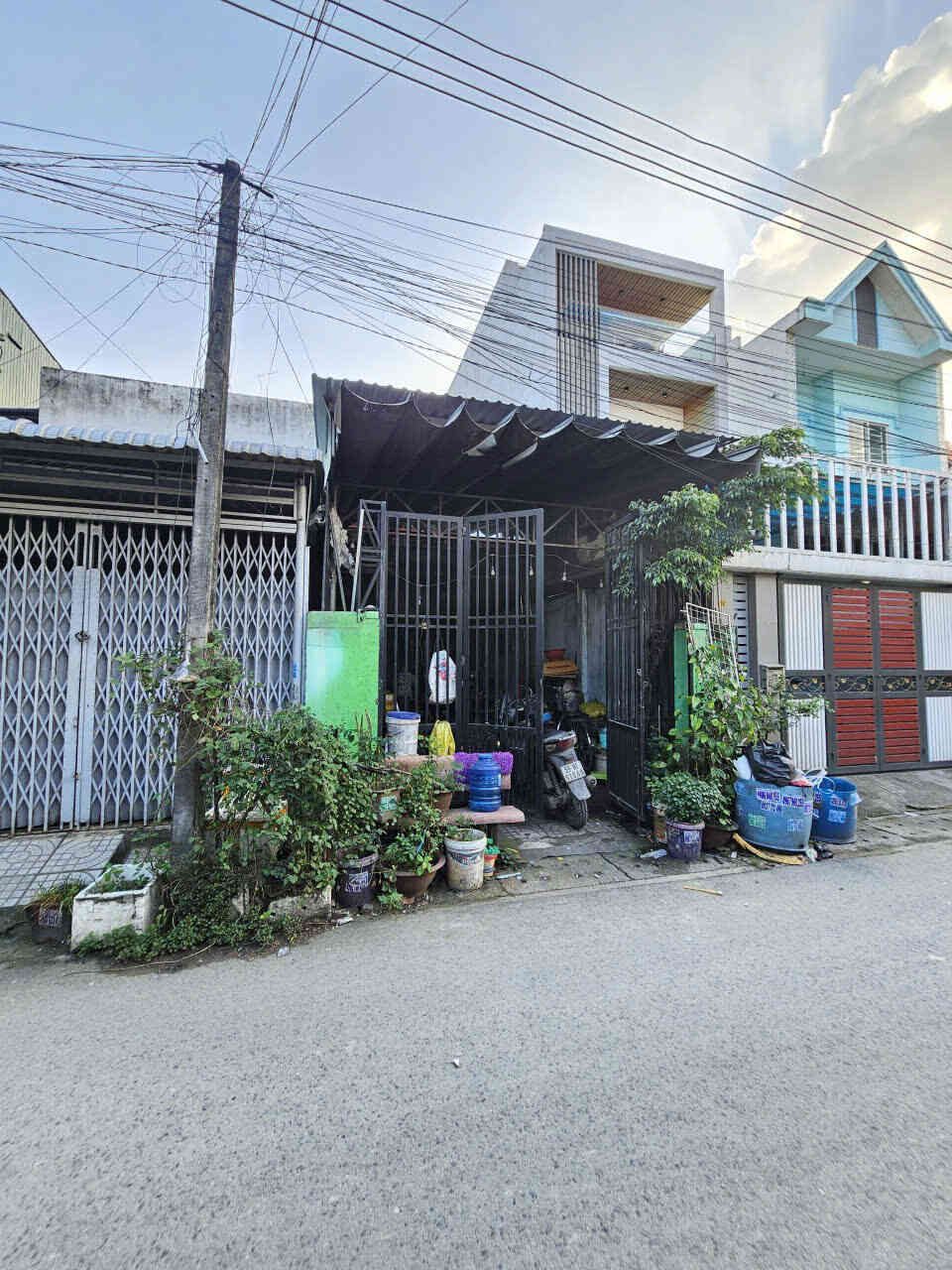 Bán nhà cấp 4 (4.5x27.3m), hẻm Quốc Lộ 1K p. Bình An gần trạm thu phí Bình Thung