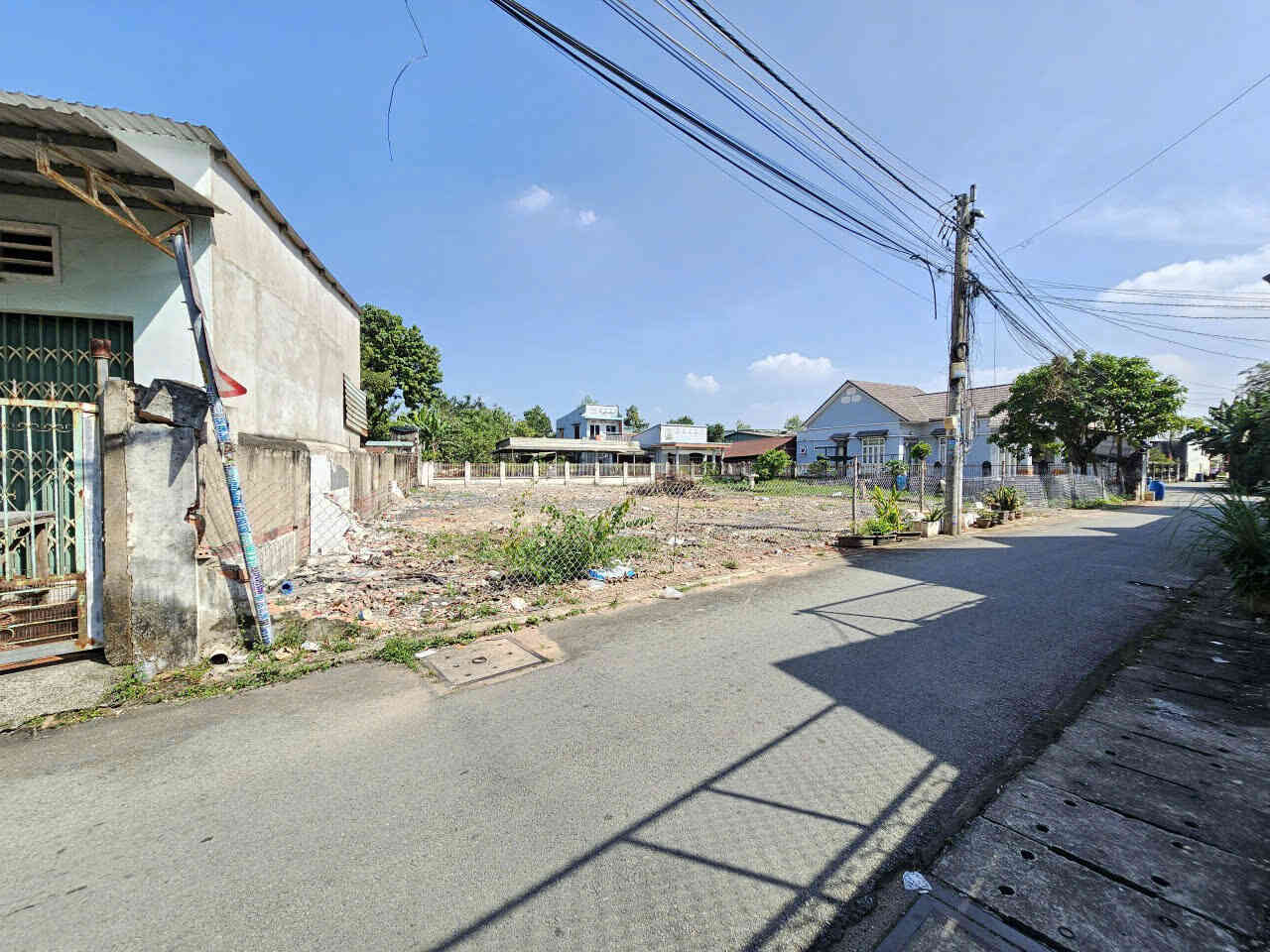 Bán đất 4x28m, mặt tiền Đông Thành p. Tân Đông Hiệp