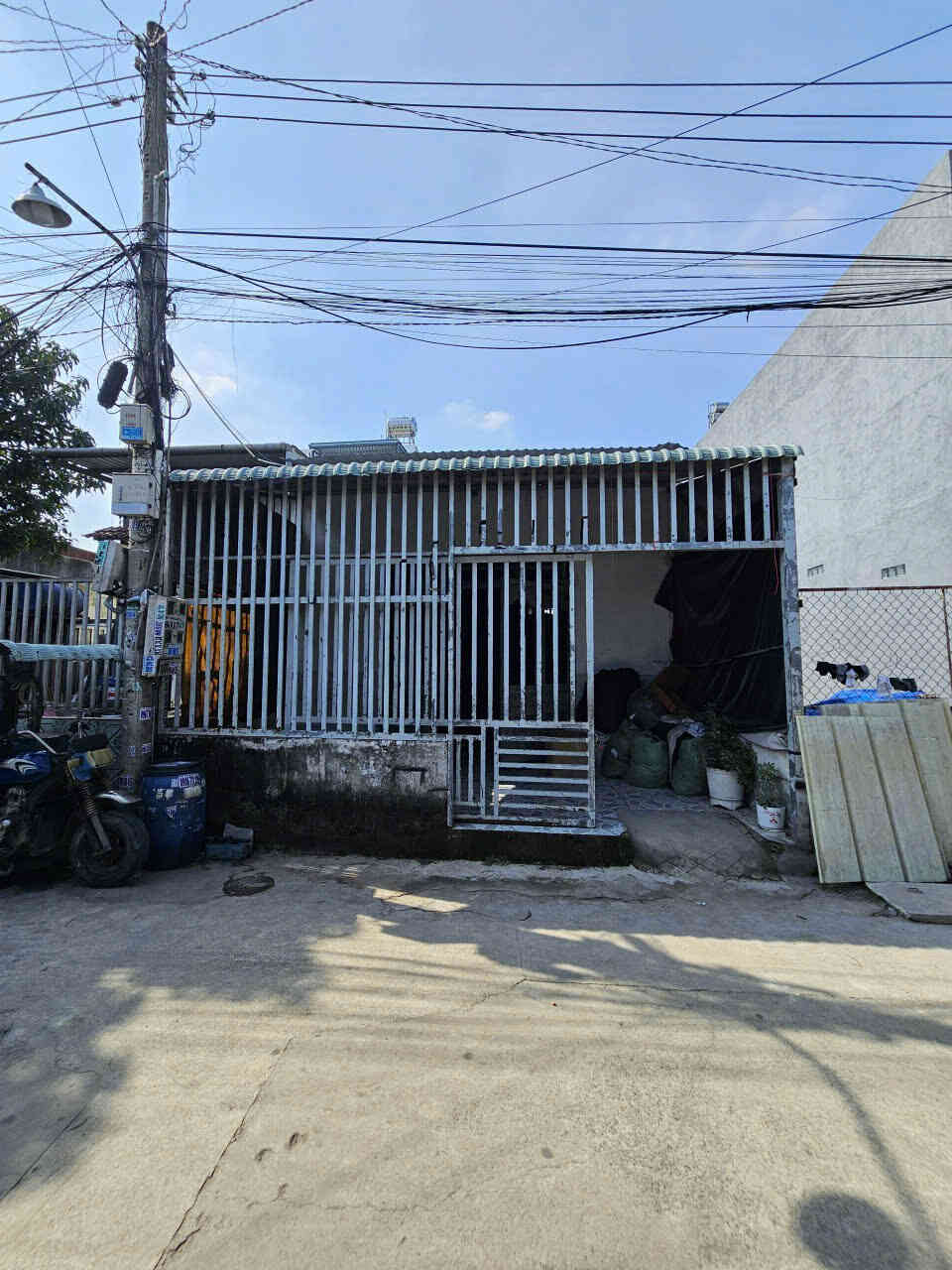 Bán nhà cấp 4 (5.6x16m), hẻm Đoàn Thị Kia p.Tân Đông Hiệp gần chợ Tân Long