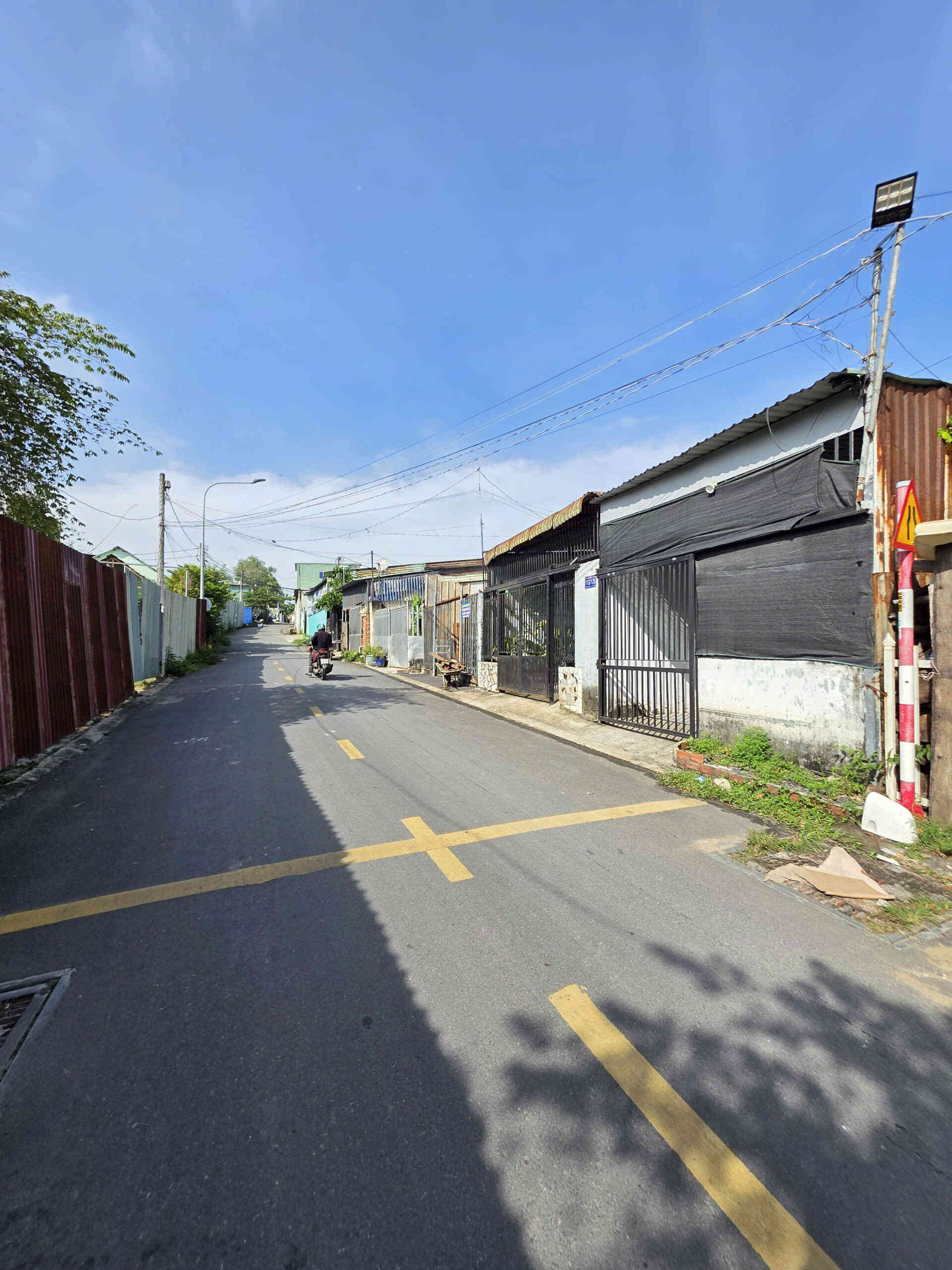 Bán nhà cấp 4 (4.6x24m), hẻm Nguyễn Thị Tươi p. Tân Bình, đang thuê 3.5tr/th