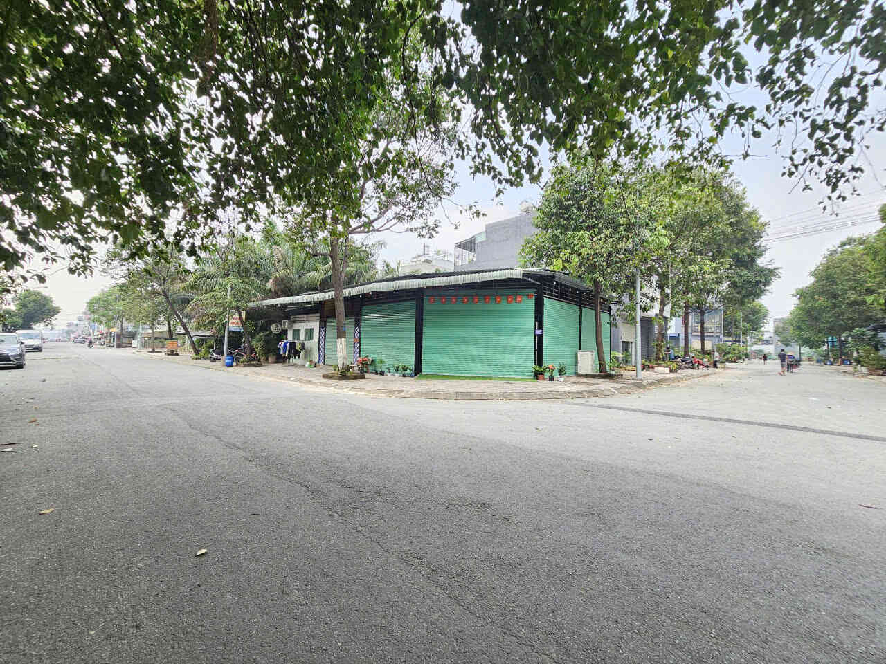 Bán căn góc cấp 4 (10.5x17m), đường số 11 KDC Thanh Bình p. Bình Hòa