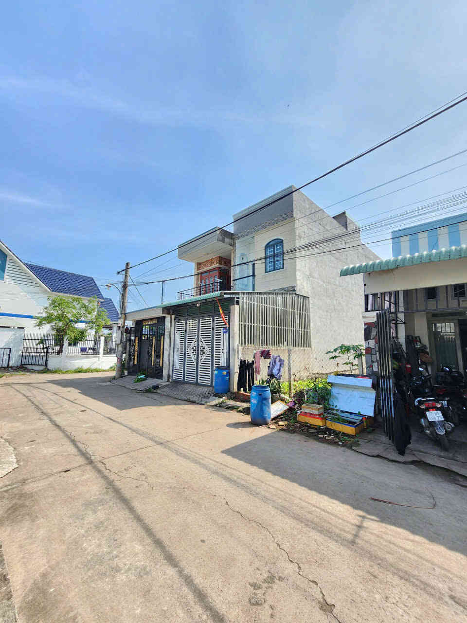 Bán nhà cấp 4 (4x25m) hoàn công, hẻm Nguyễn Thị Tươi, đang thuê 4tr/th (Giá rẻ)