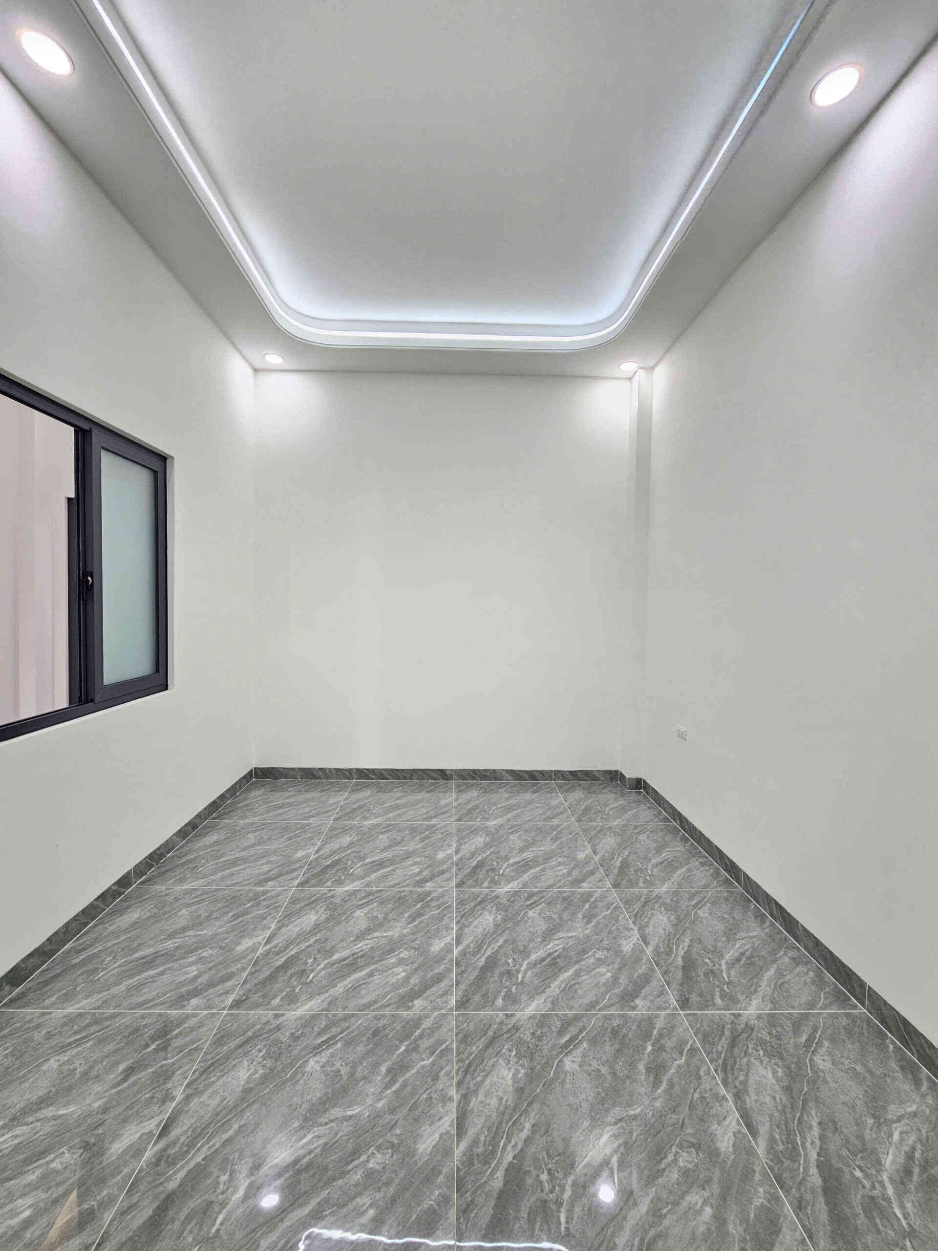 Bán nhà mới 1T2L 5x20m hoàn công, đường N1 KDC The Suncity p.An Phú, full nội thất