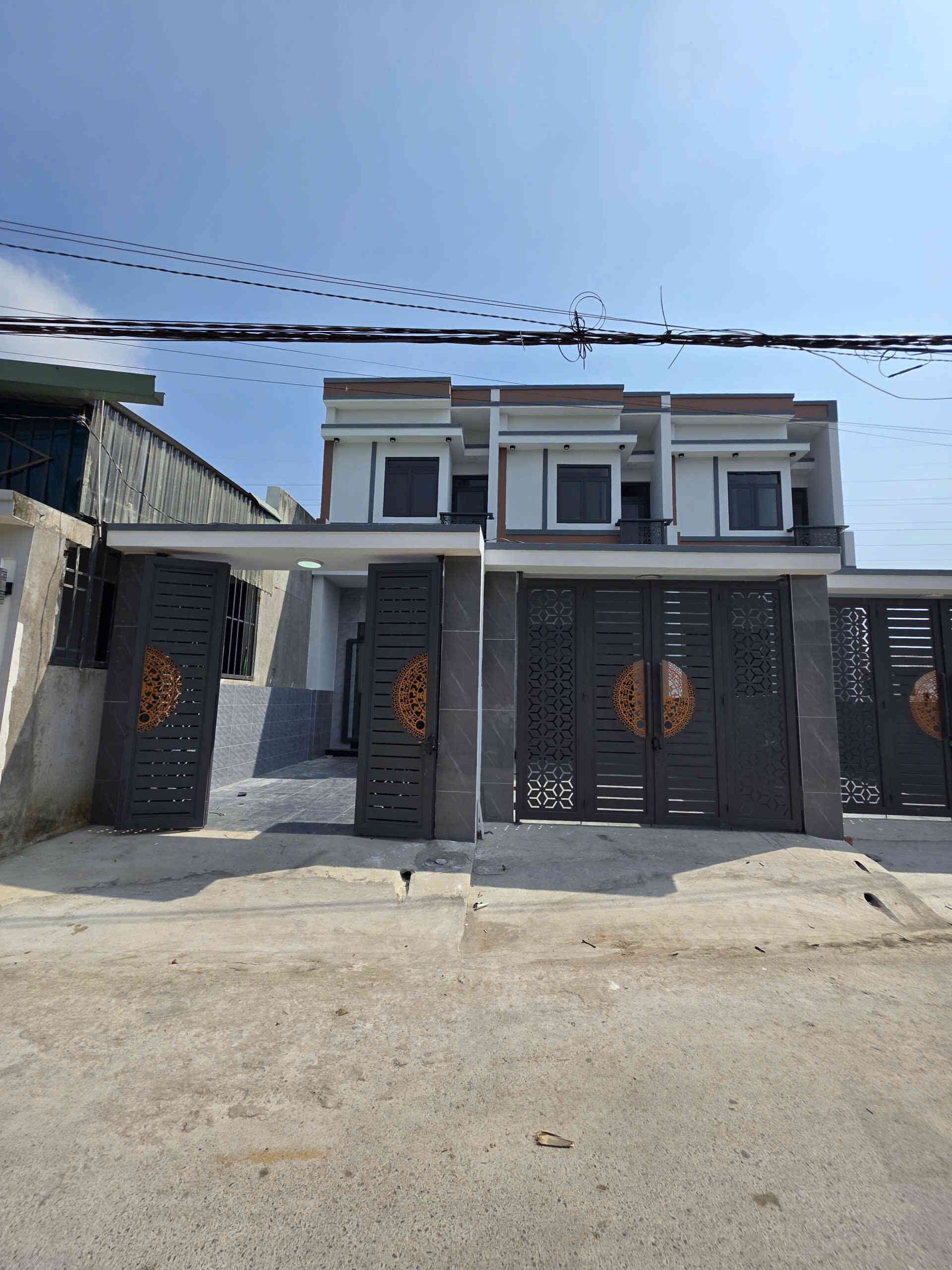 Bán nhà mới 1T1L 4x20m, hẻm ĐT.747 p. Thái Hòa gần trường cấp 2