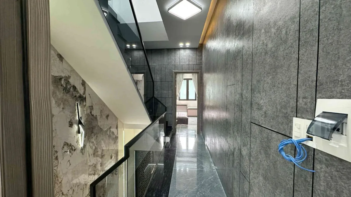 Bán nhà mới 1T2L 4.5x15m hoàn công, đường D1 KDC Lê Phong Bình Chuẩn 2, full nội thất