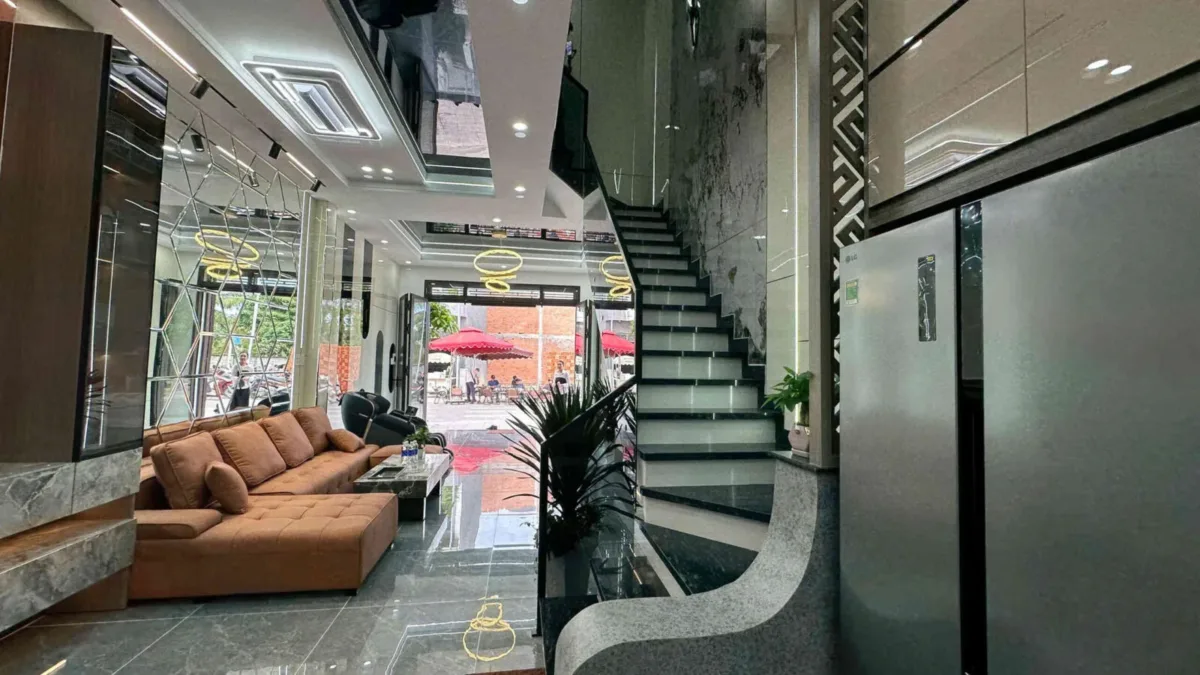 Bán nhà mới 1T2L 4.5x15m hoàn công, đường D1 KDC Lê Phong Bình Chuẩn 2, full nội thất