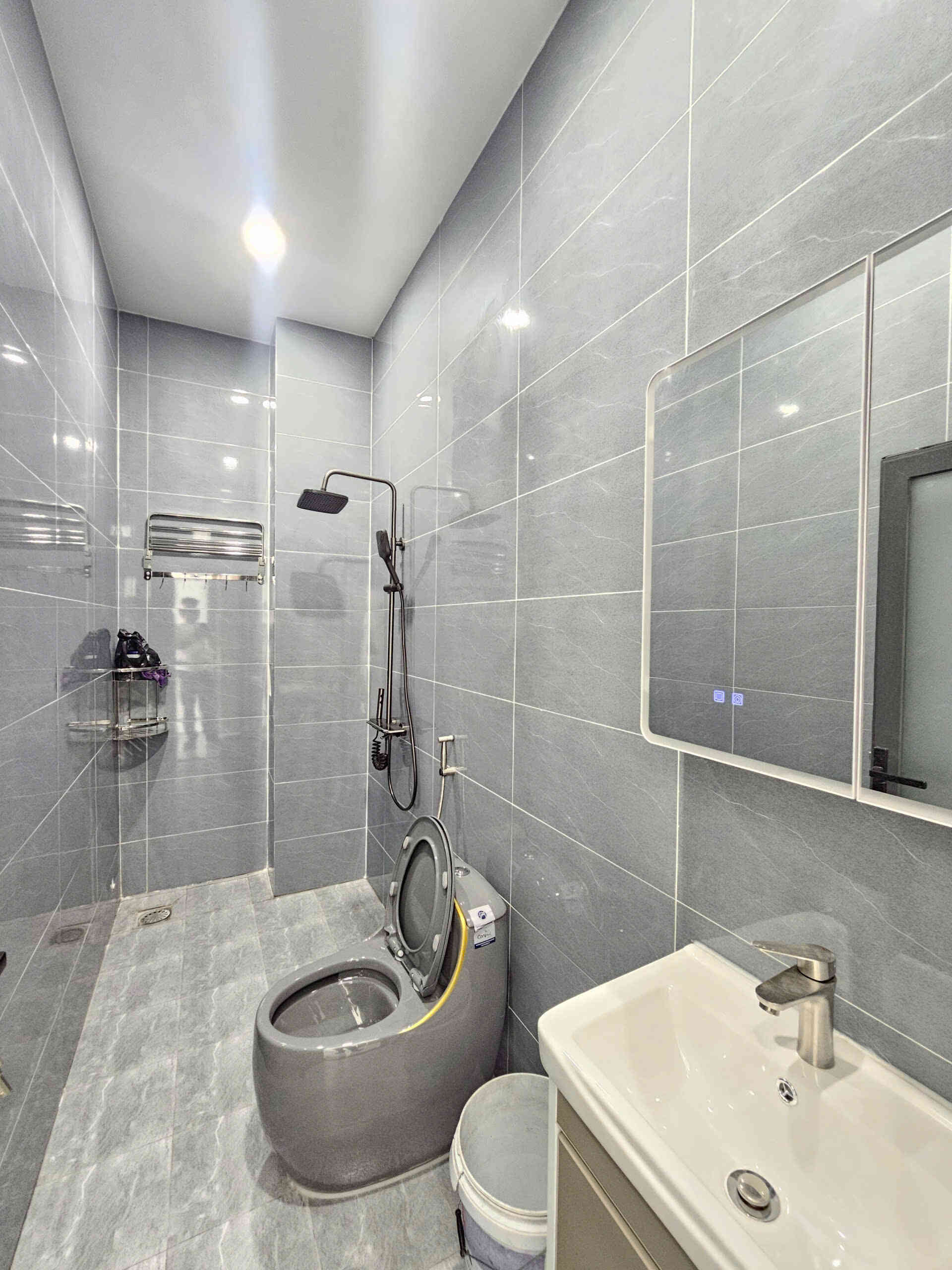 Bán nhà mới 1T2L 4.5x15m hoàn công, đường N1 KDC Lê Phong An Phú 1 p.An Phú, full nội thất