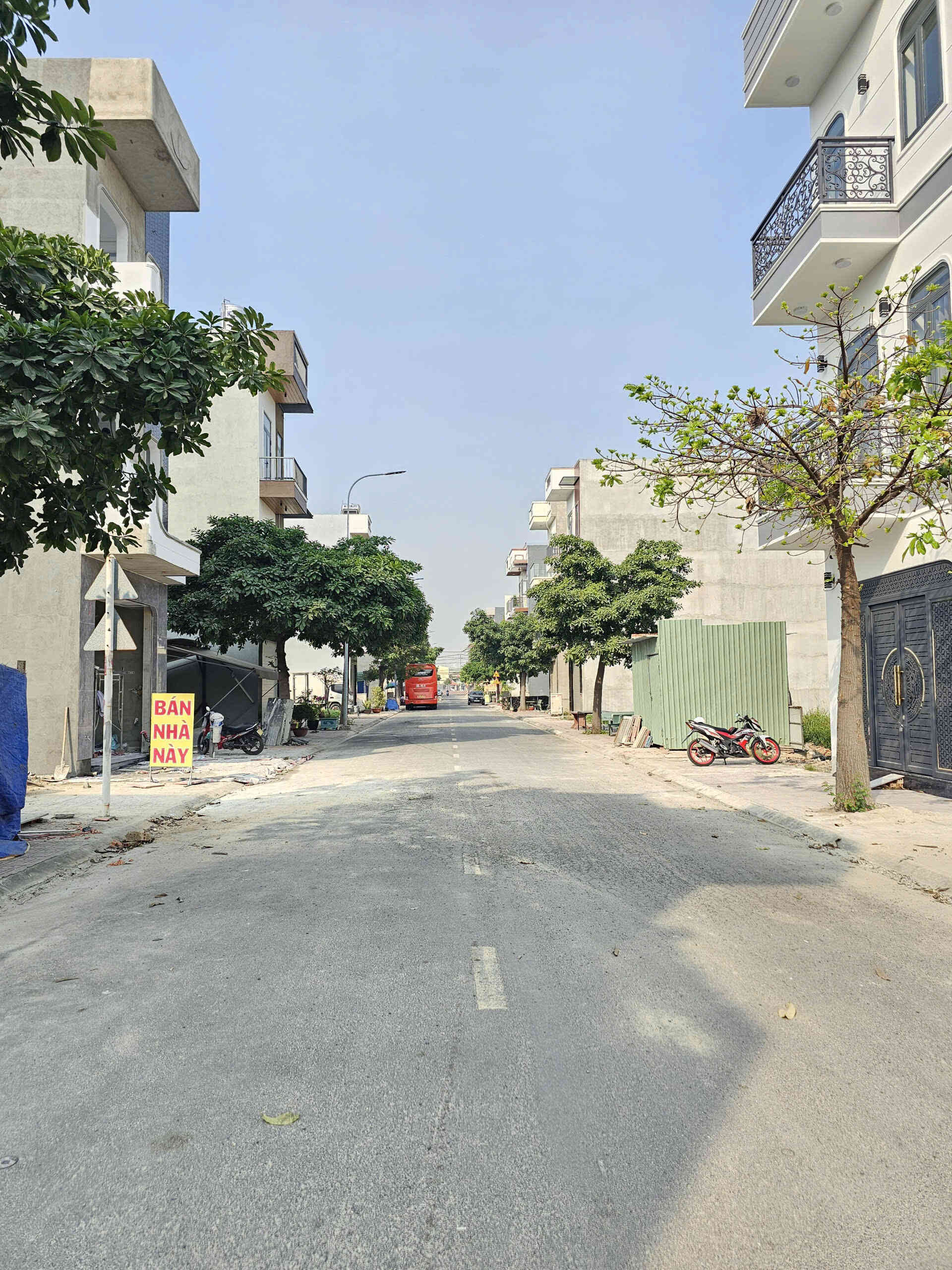 Bán nhà mới 1T2L 4.5x15m hoàn công, đường N1 KDC Lê Phong An Phú 1 p.An Phú, full nội thất