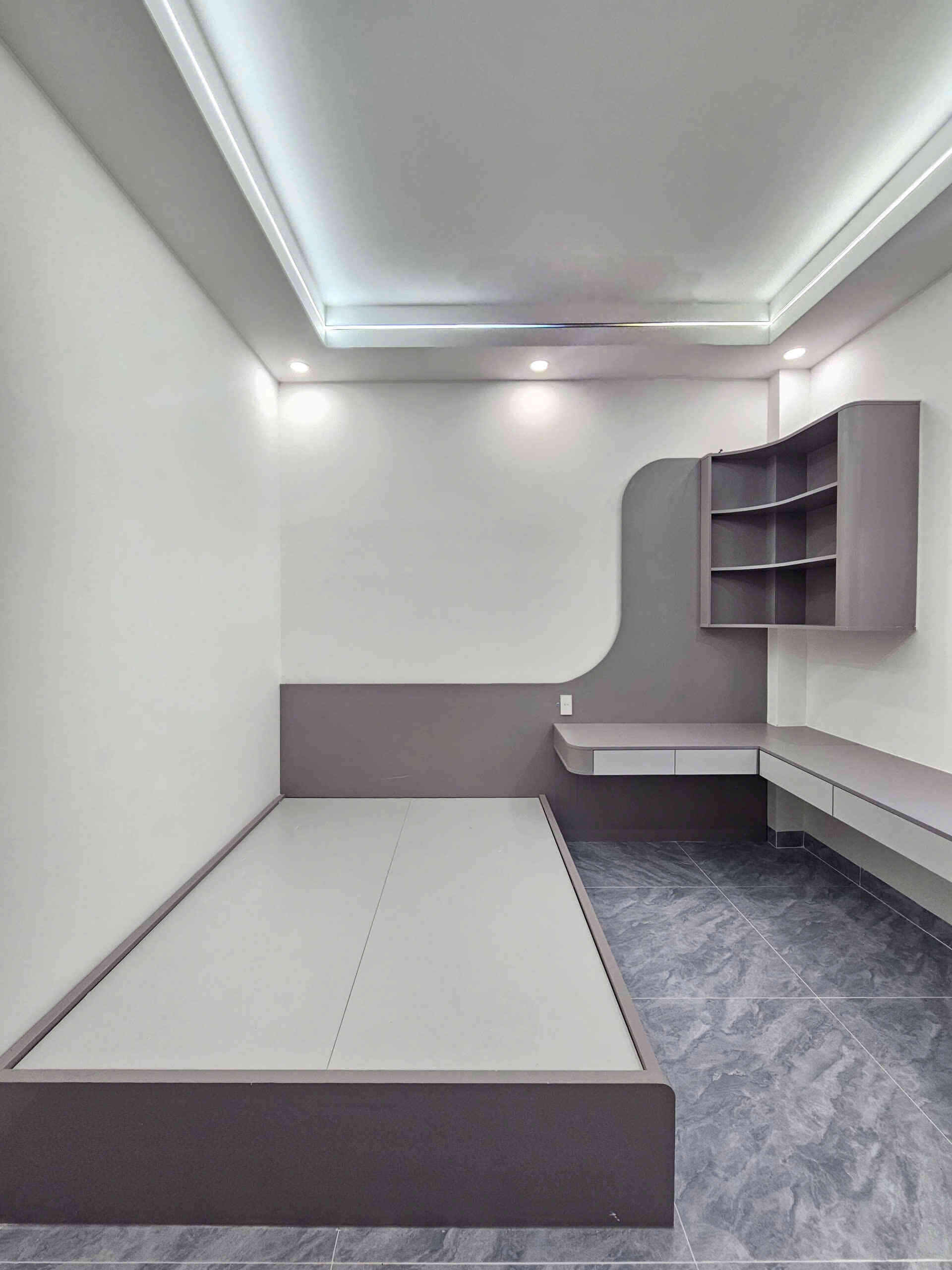 Bán nhà mới 1T2L 4x15m, đường D7 KDC Phú Huy, full nội thất (Không vướng cống, tủ điện)