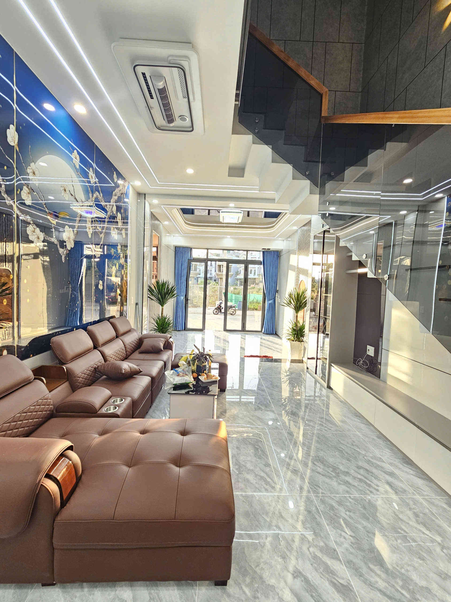 Bán nhà mới 1T2L 4x15m, đường D7 KDC Phú Huy, full nội thất (Không vướng cống, tủ điện)