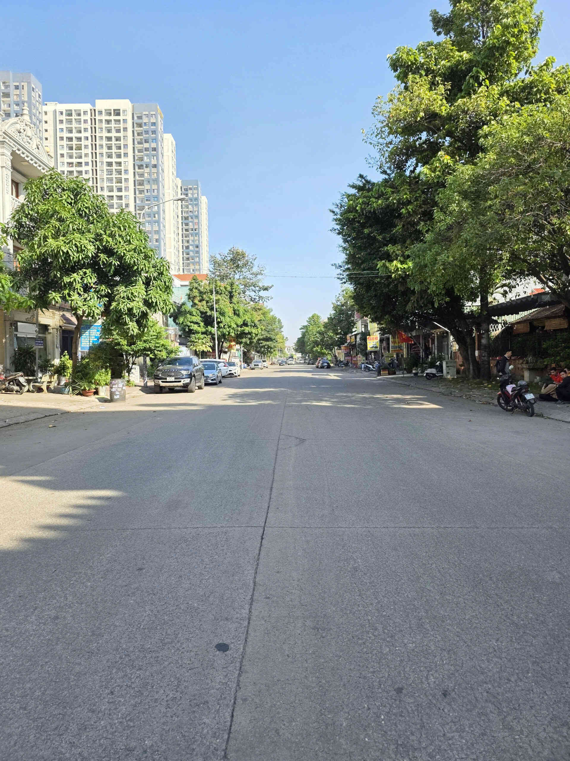 Bán đất 5x20m, đường N2 KDC Sóng Thần B kế Vincom 550 (Không vướng cống)