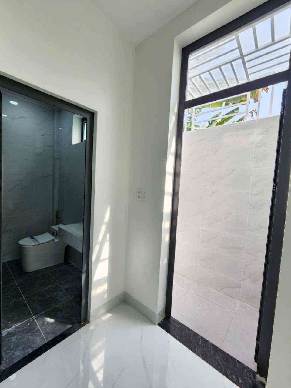 Bán nhà mới 1T2L 4x18m hoàn công, đường D1 KDC Đông Hưng (Trục chính)