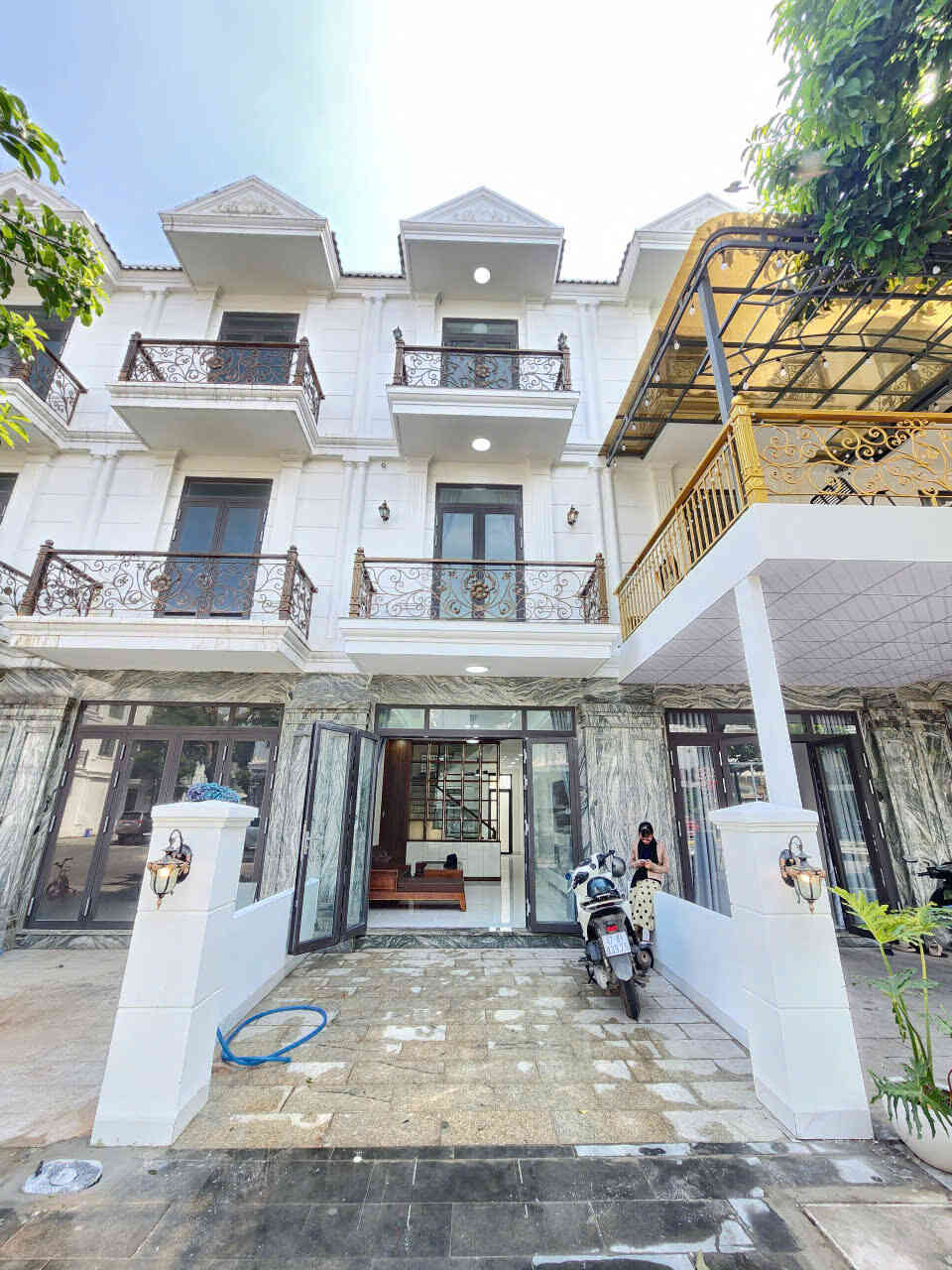 Bán nhà mới 1T2L 4x18m hoàn công, đường D1 KDC Đông Hưng (Trục chính)