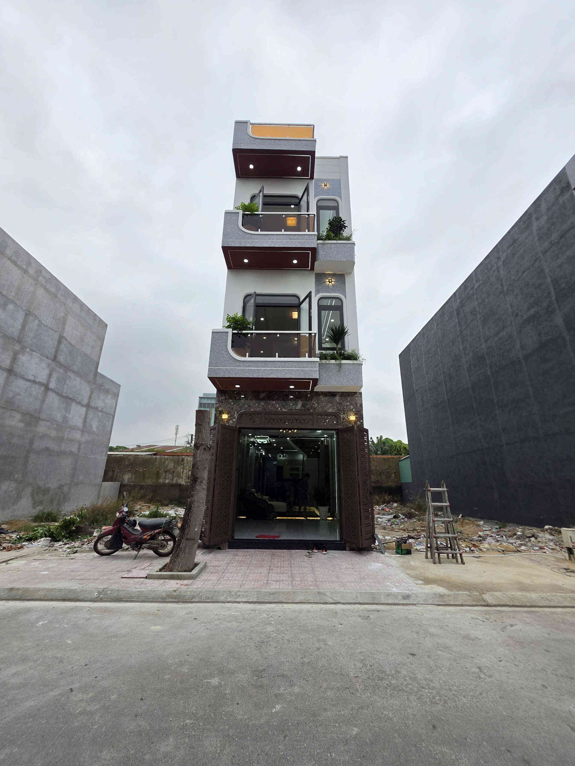 Bán nhà mới 1T2L 4x20m hoàn công, đường N1 KDC Lê Phong An Phú 1 p.An Phú, full nội thất