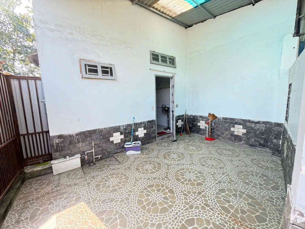 Bán nhà cấp 4 (5x35m), hẻm Nguyễn Chí Thanh p. Bình Nhâm