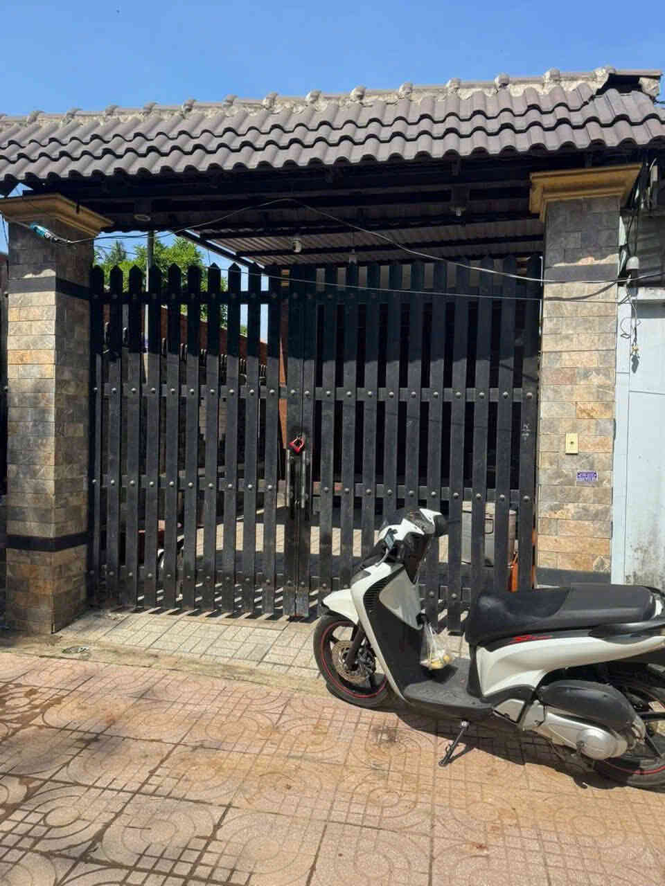 Bán nhà cấp 4 (5x35m), hẻm Nguyễn Chí Thanh p. Bình Nhâm