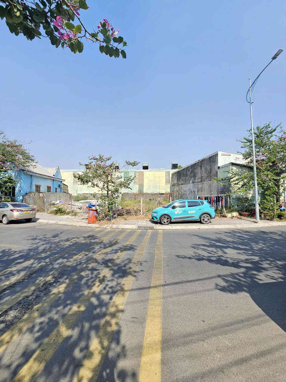 Bán đất 5x18m, mặt tiền đường T5B gần Go Dĩ An, thổ cư 100%