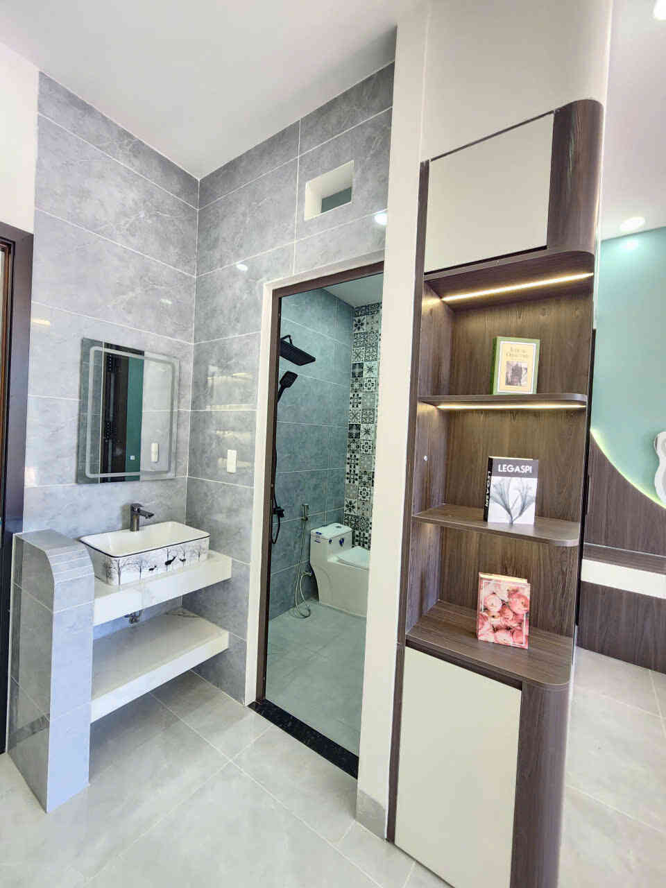 Bán nhà mới 1T2L 4×16.5m, đường N1 KDC Lê Phong An Phú 3 p. An Phú, full nội thất