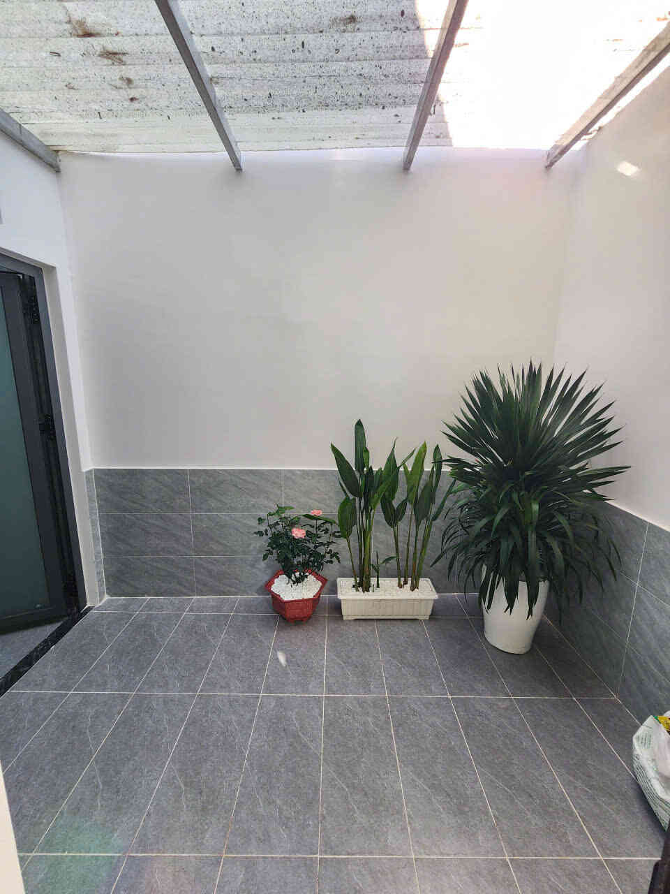 Bán nhà mới 1T2L 4.5x16m hoàn công, đường D2 KDC Lê Phong An Phú 1 p.An Phú, full nội thất