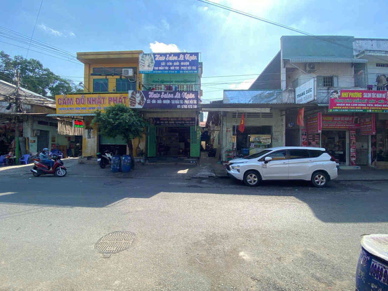 Bán nhà 1T1L và dãy trọ 10x30m, đường số 11 KDC Sóng Thần 2, thu 20tr/th