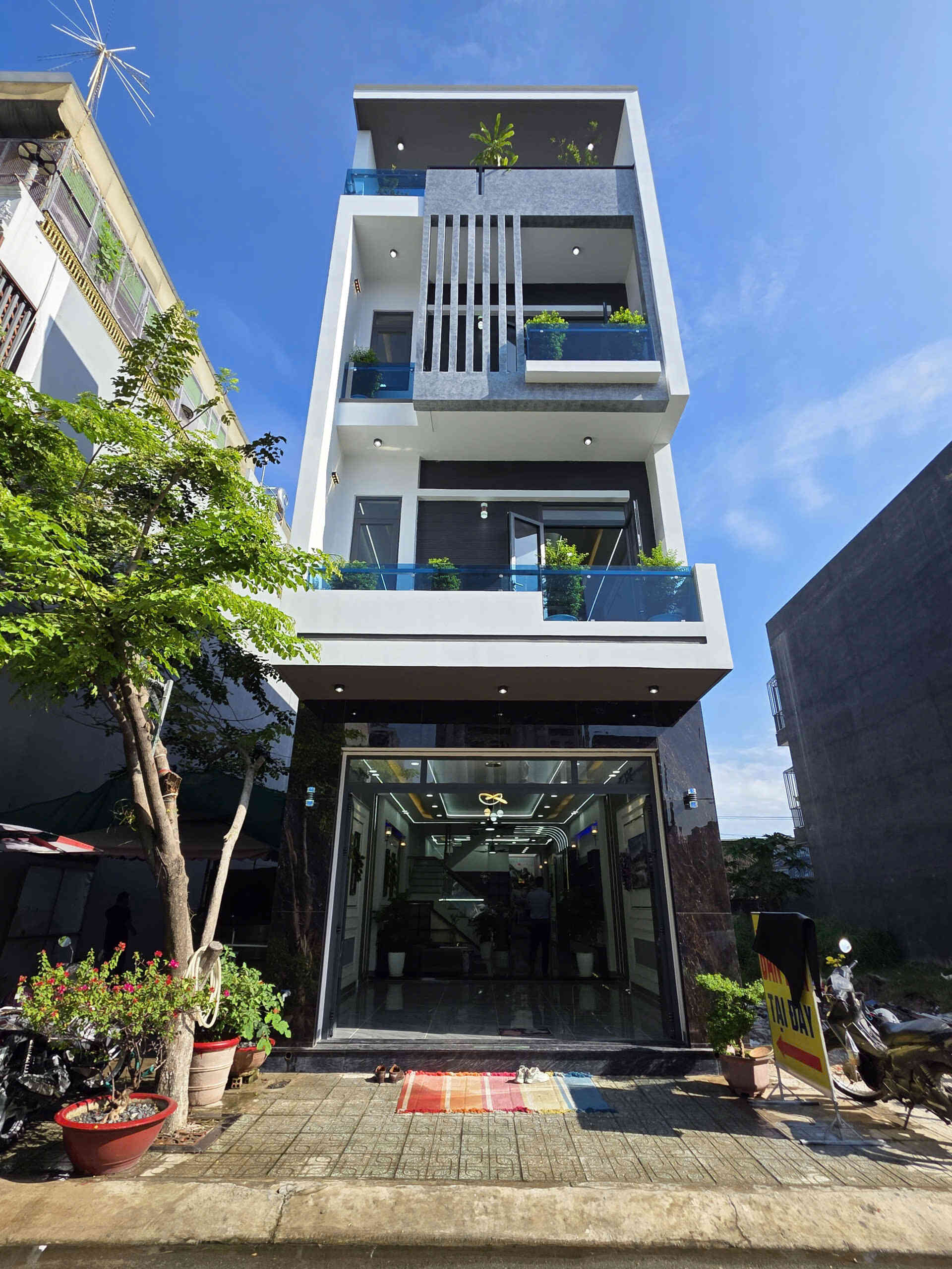 Bán nhà mới 1T2L 5x23m, đường N1 KDC The Suncity p.An Phú, full nội thất