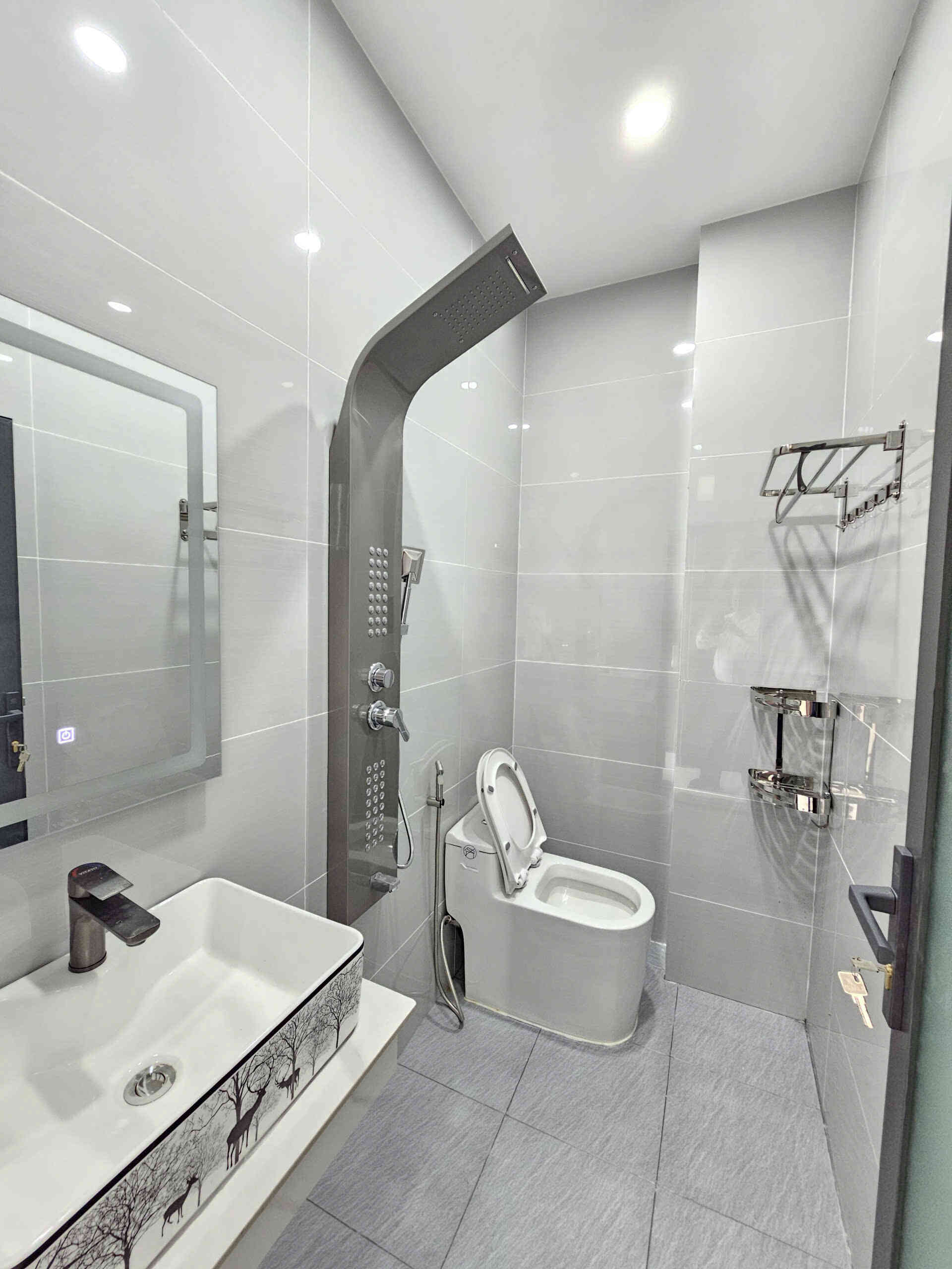 Bán nhà mới 1T2L 4x17m, đường N1 KDC Lê Phong An Phú 2 p. An Phú, full nội thất