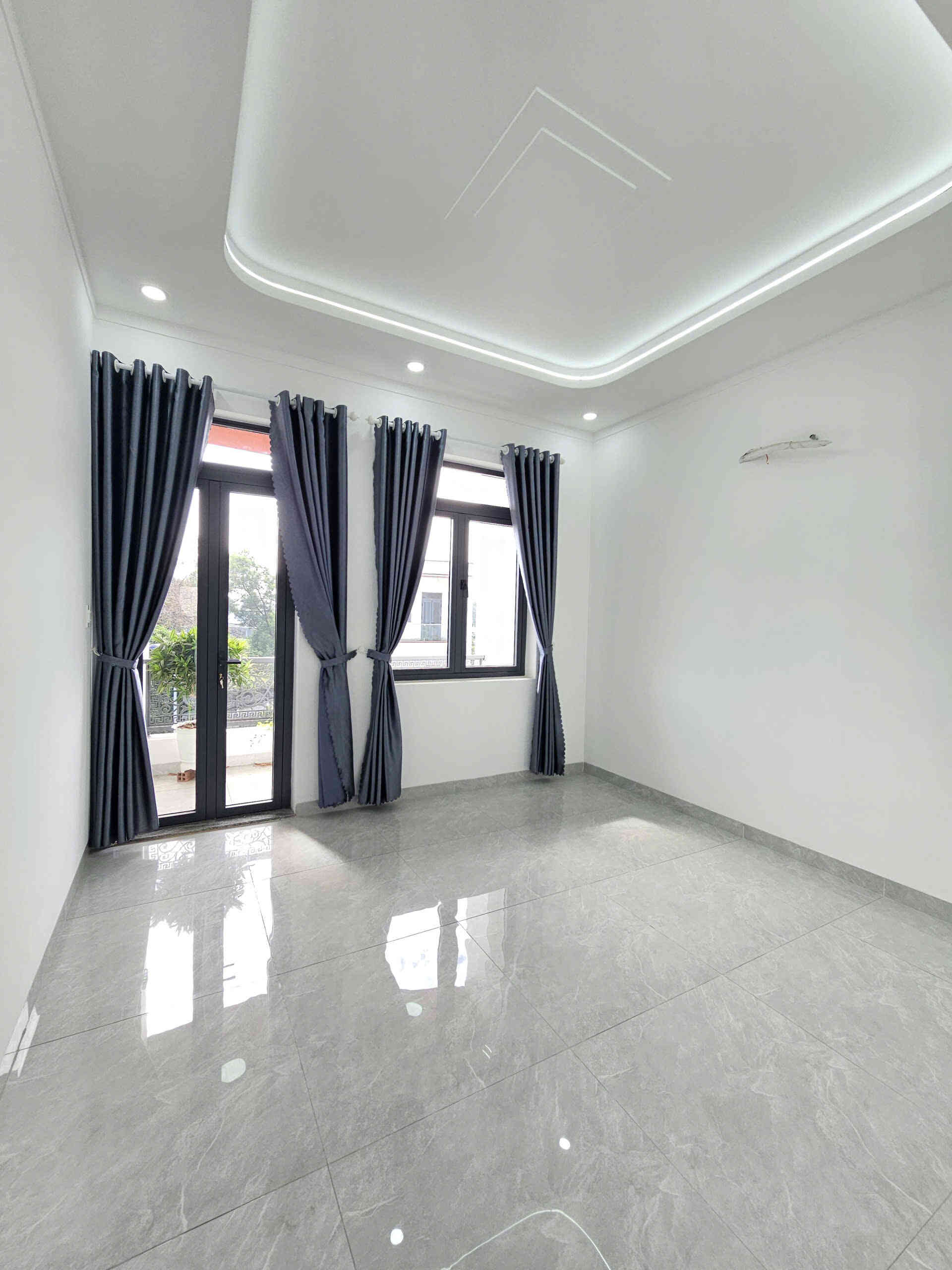Bán nhà mới 1T2L 4x17m, đường N1 KDC Lê Phong An Phú 2 p. An Phú, full nội thất