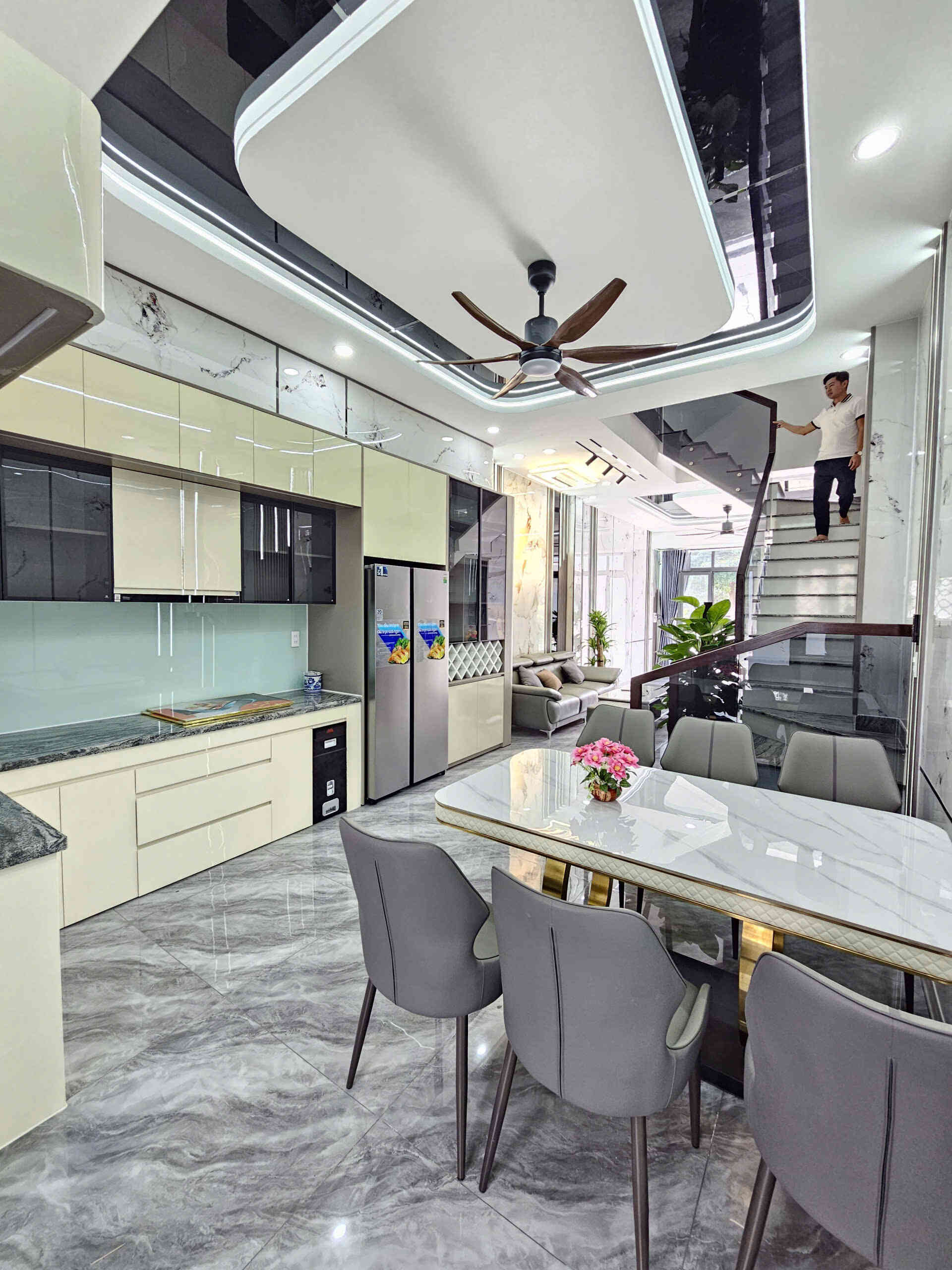 Bán nhà mới 1T2L 4x17m, đường N1 KDC Lê Phong An Phú 2 p. An Phú, full nội thất