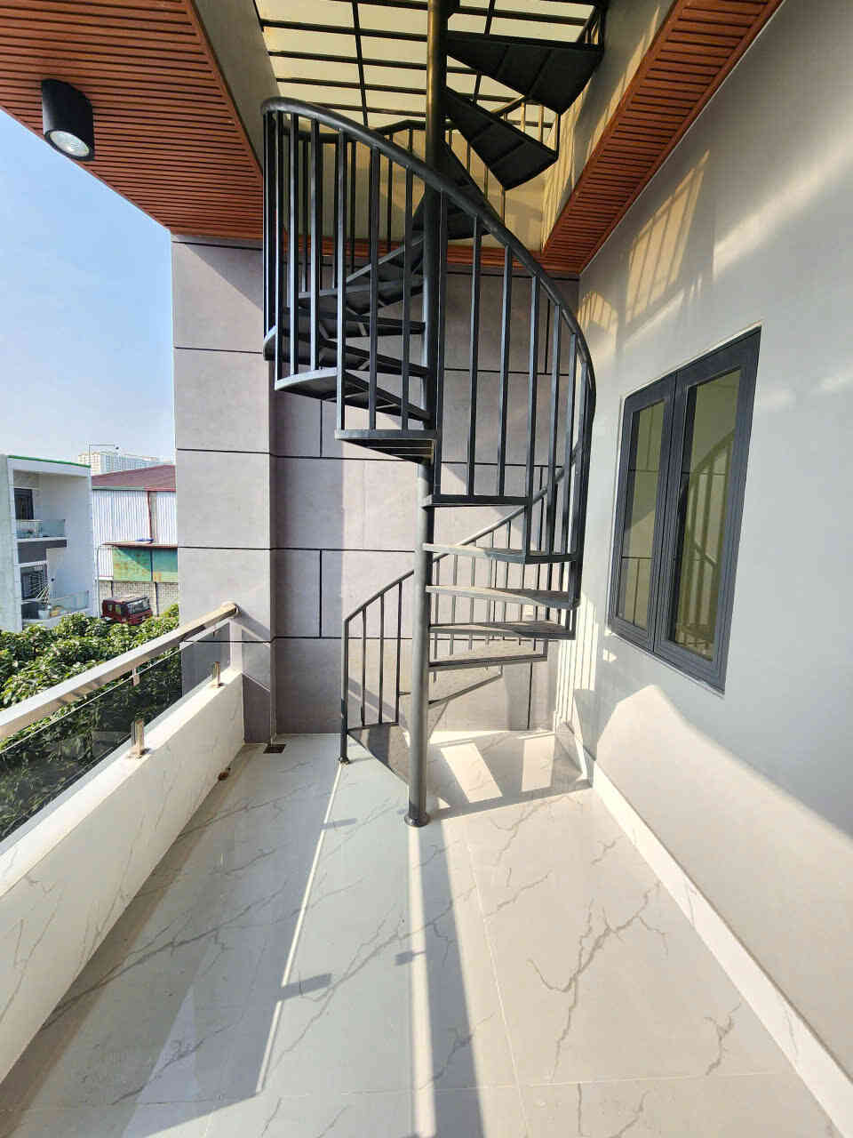 Bán nhà mới 1T2L 4x17m, đường N1 KDC Lê Phong An Phú 2 p. An Phú, full nội thất