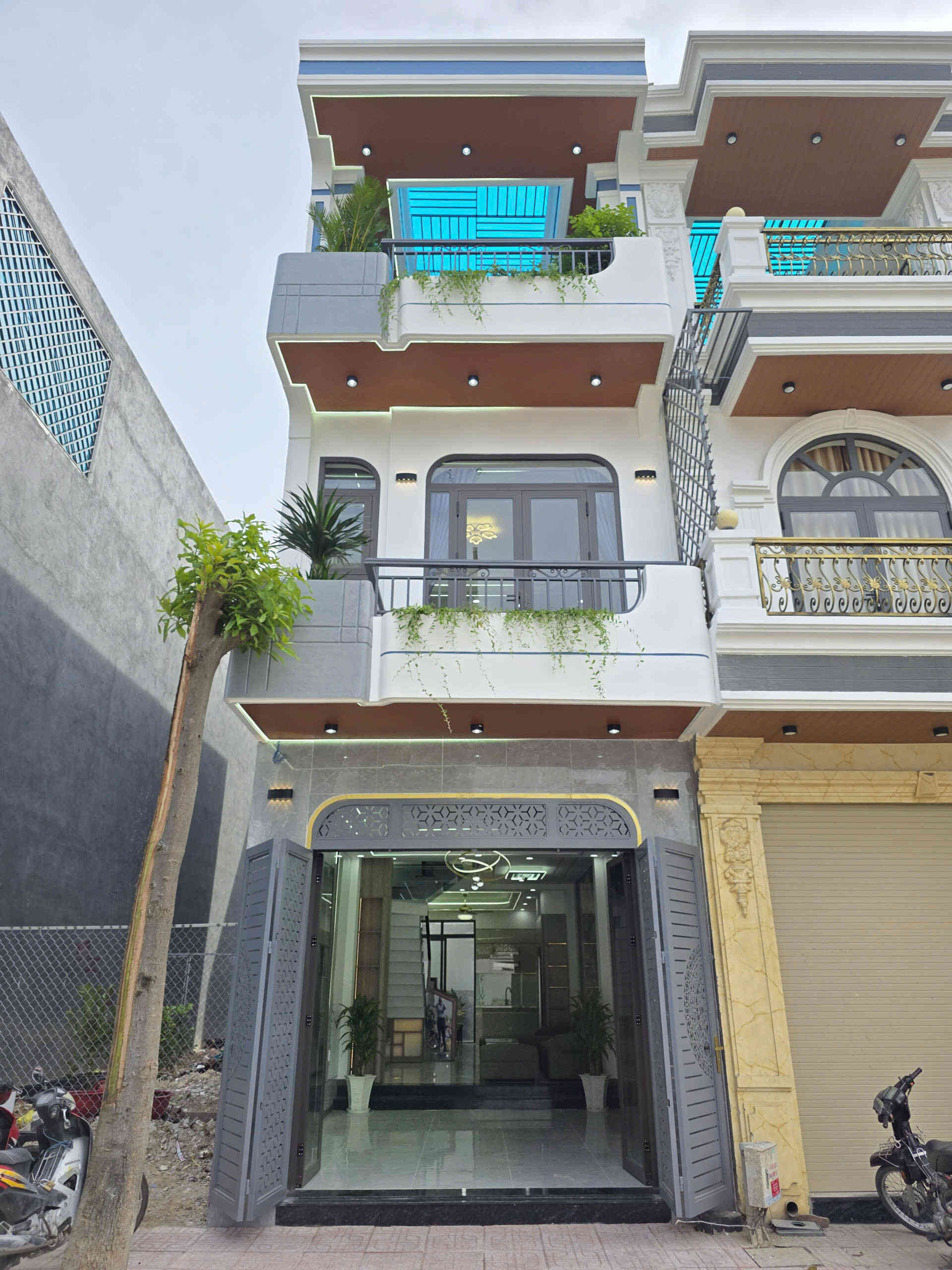 Bán nhà mới 1T2L 4x17m hoàn công, đường D1 KDC Lê Phong Bình Chuẩn 1, full nội thất