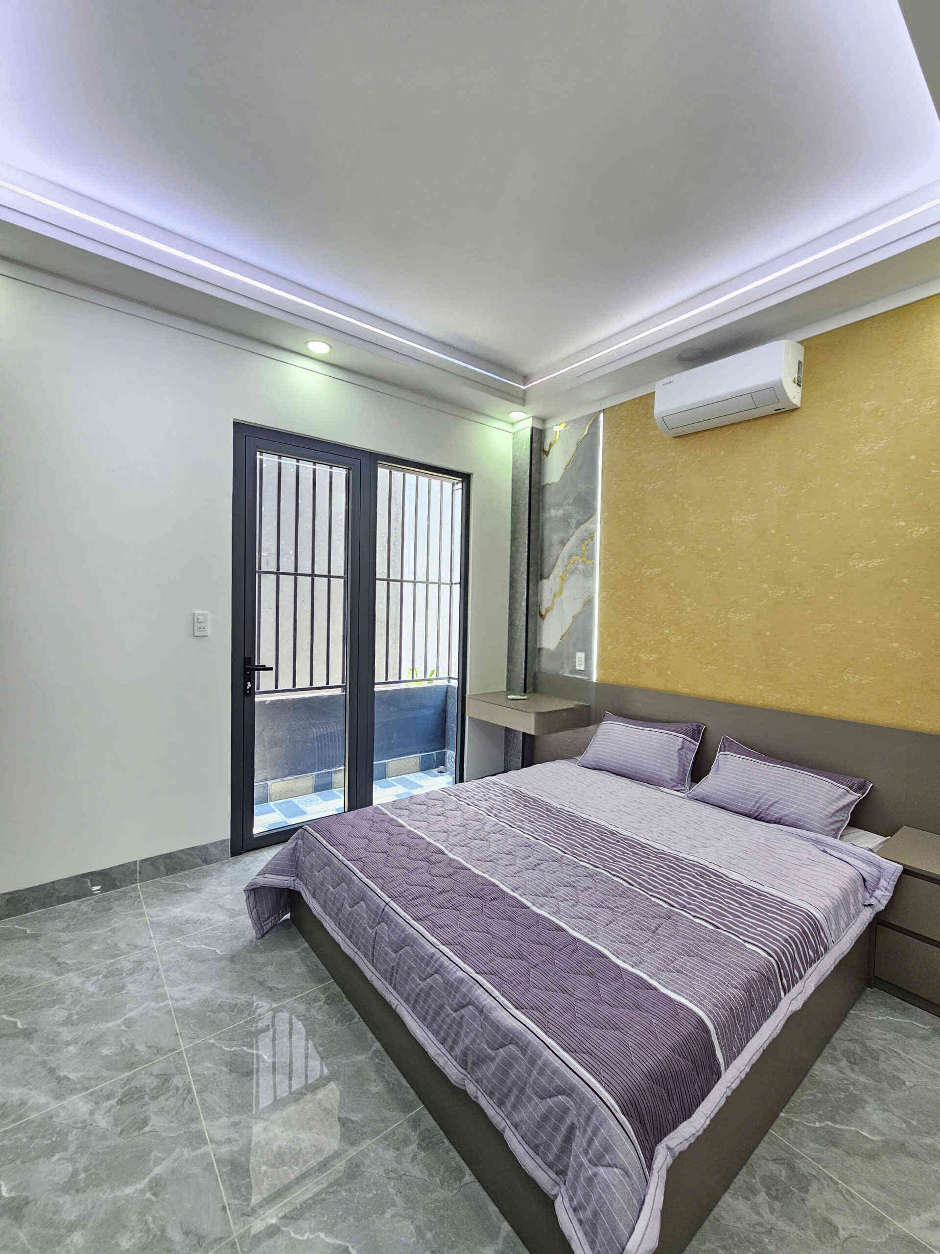 Bán nhà mới 1T2L 4x16m, đường D1 KDC Lộc Phát, full nội thất (Trục chính)