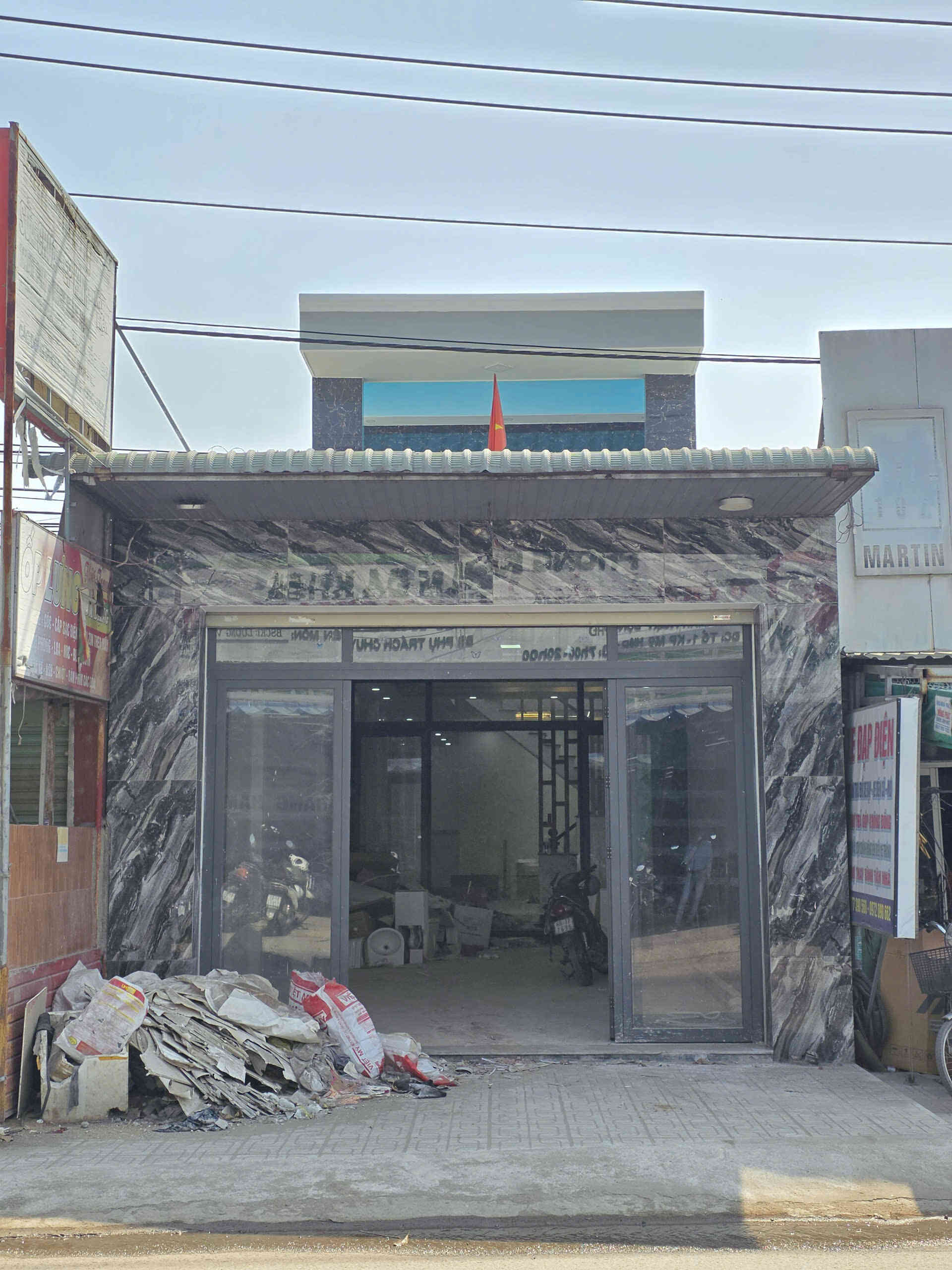 Bán nhà 1T1L 5.1x32m, mặt tiền Liên Huyện gần chợ Phú An (Sầm uất)