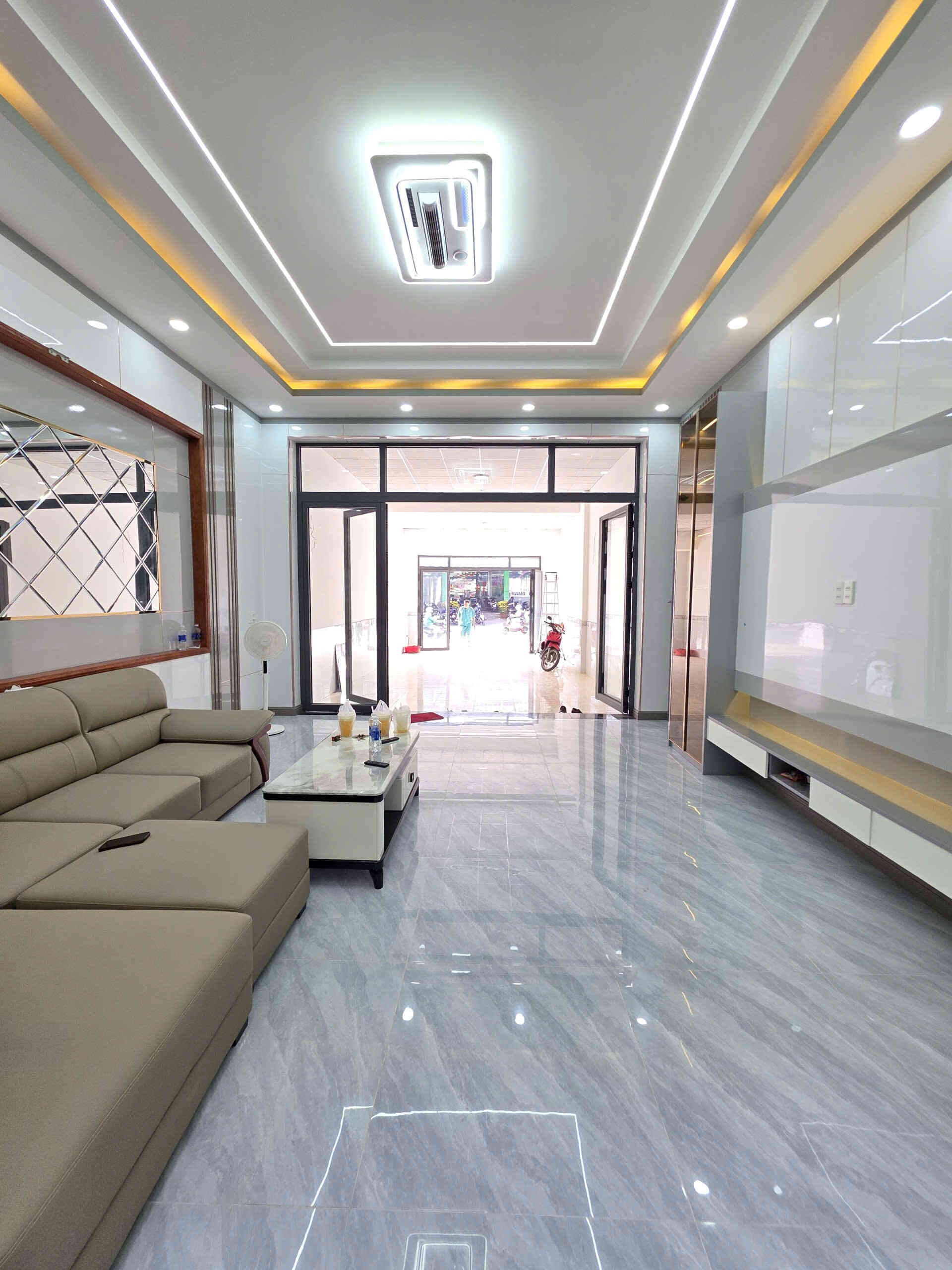Bán nhà 1T1L 5.1x32m, mặt tiền Liên Huyện gần chợ Phú An (Sầm uất)