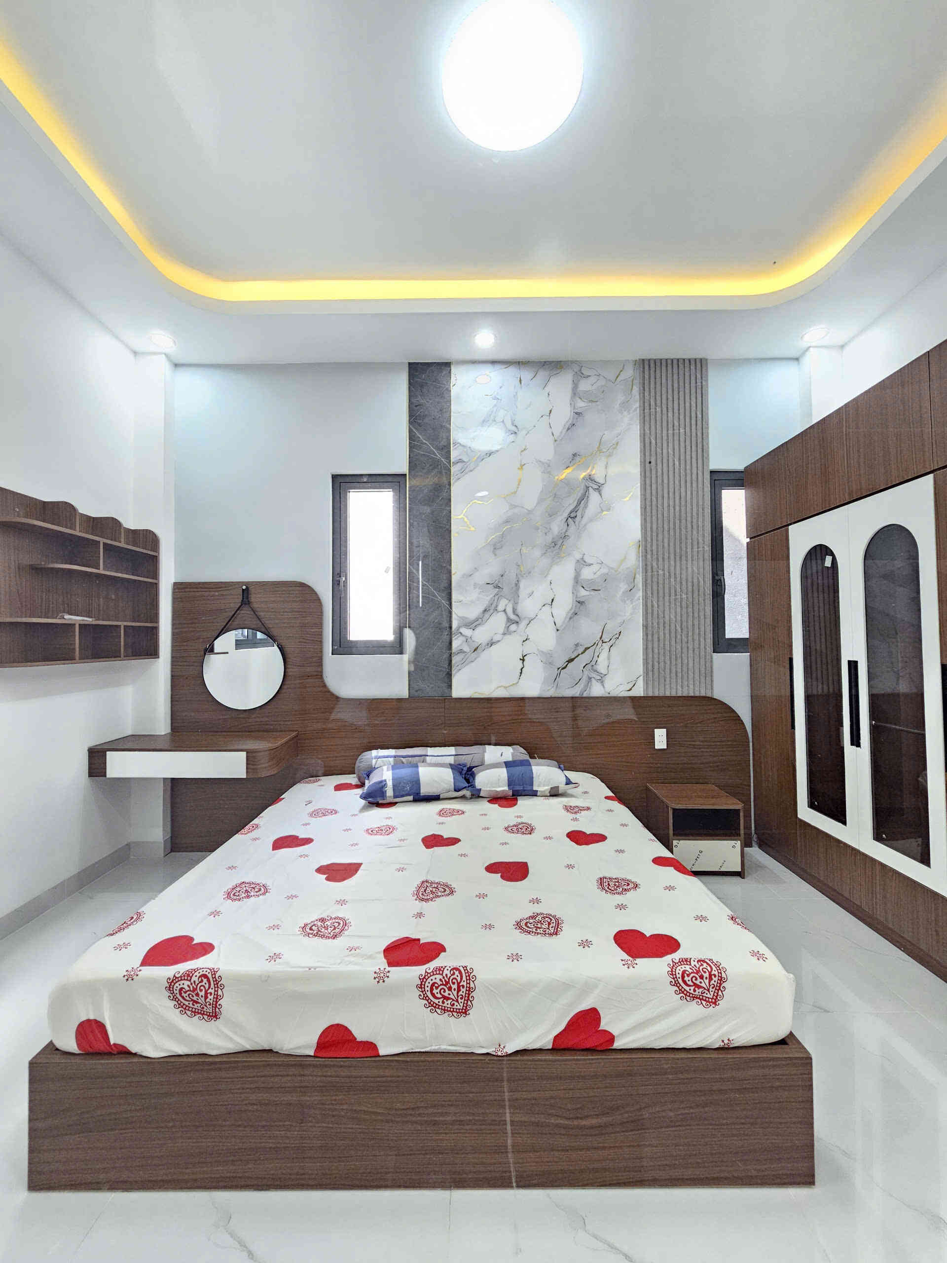 Bán nhà mới 1T2L 4.7x13m, đường D7 KDC Phú Hồng Khang, full nội thất (Hoàn công)